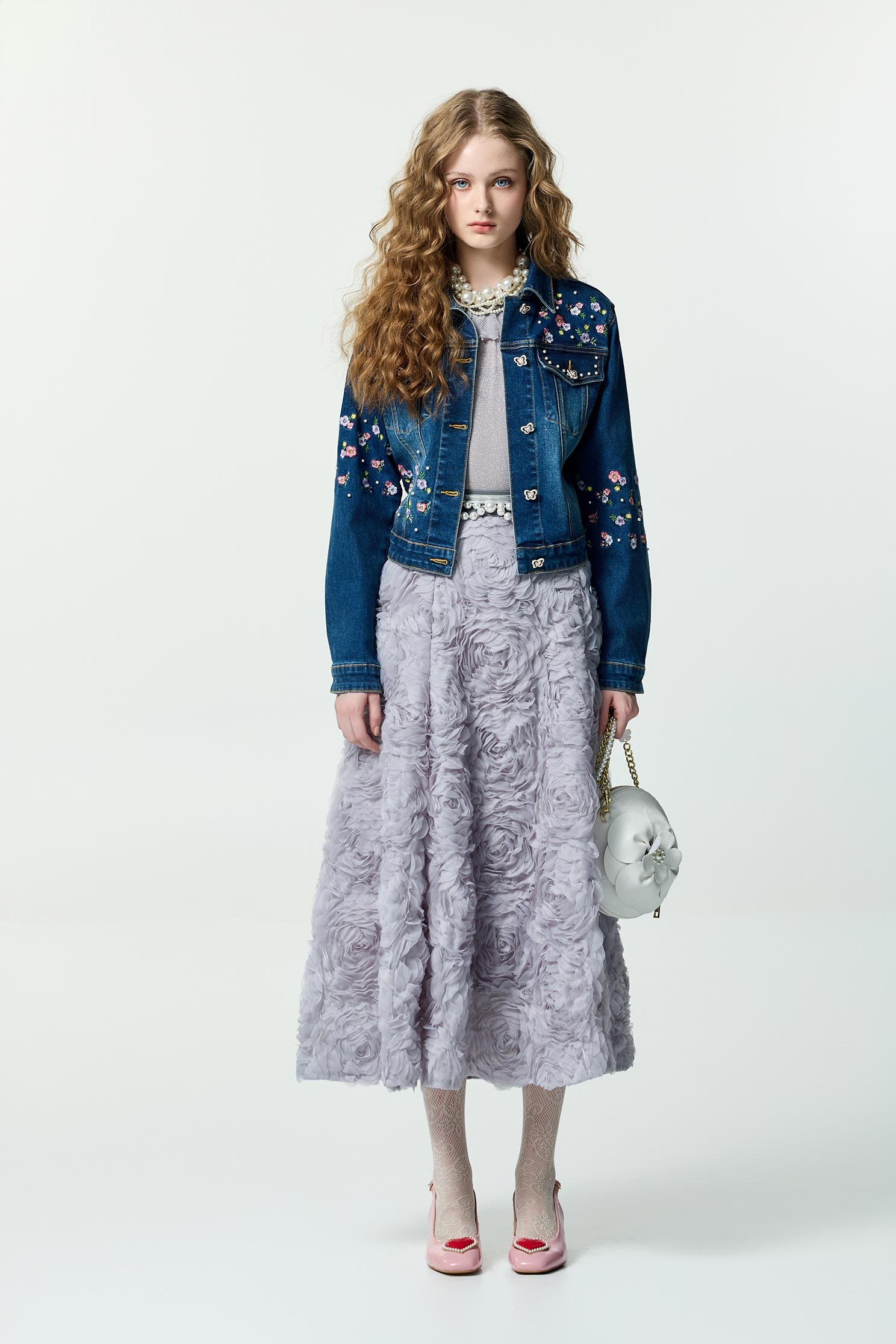 薄暮灰玫瑰花長裙薄暮灰玫瑰花長裙,人氣商品,時髦成套搭配,派對特輯,秋冬穿搭,紗裙,網紗,網裙,花花世界,長裙