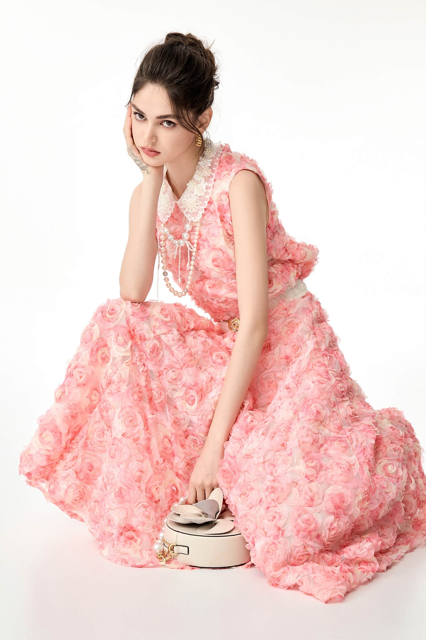 奢華粉玫瑰造型長裙奢華粉玫瑰造型長裙,春夏穿搭,時髦成套搭配,網紗,網裙,花花世界