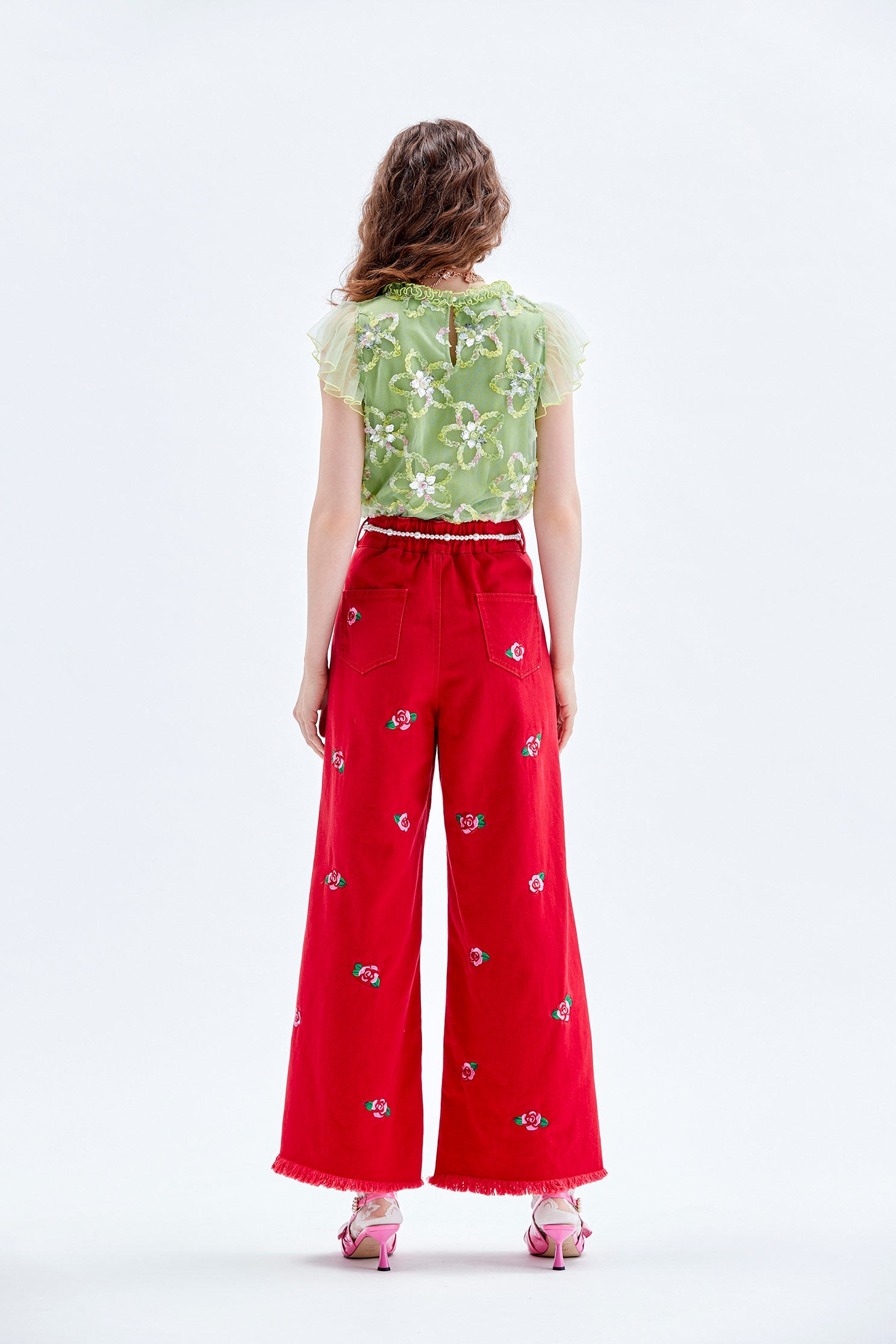 火紅色薔薇刺繡牛仔長褲火紅色薔薇刺繡牛仔長褲,刺繡,牛仔,牛仔褲,牛仔長褲,珍珠,秋冬穿搭,純棉,褲子