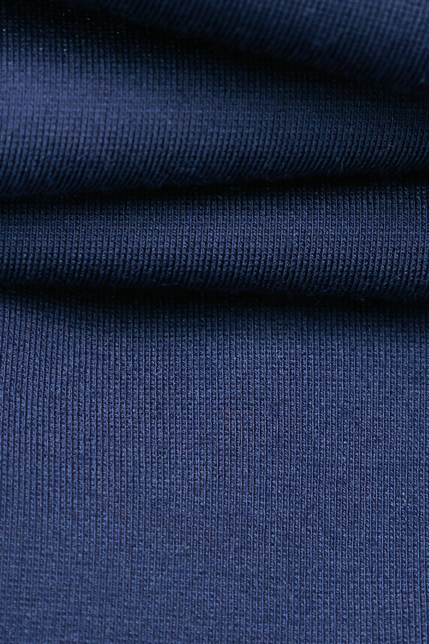 海洋洞穴色直筒洋裝海洋洞穴色直筒洋裝,V領洋裝,刺繡,春夏穿搭,洋裝特輯,約會特輯