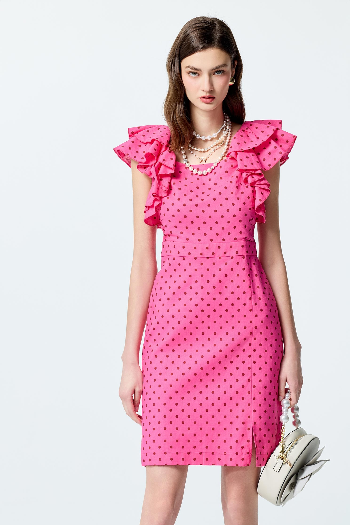 閃粉色點點荷葉洋裝閃粉色點點荷葉洋裝,一般洋裝,人氣商品,波點,洋裝特輯,派對特輯,秋冬穿搭,荷葉