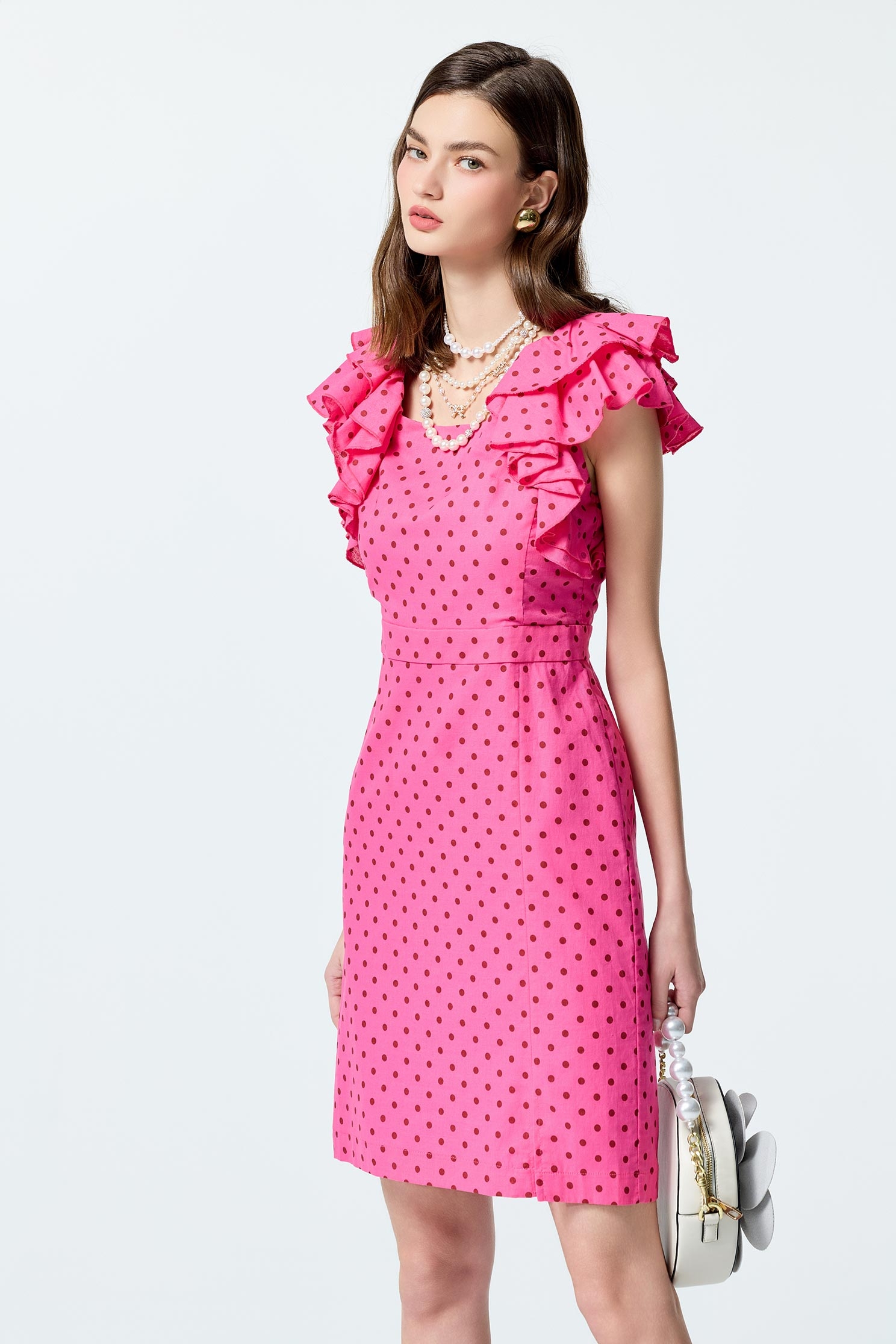 閃粉色點點荷葉洋裝閃粉色點點荷葉洋裝,一般洋裝,人氣商品,波點,洋裝特輯,派對特輯,秋冬穿搭,荷葉