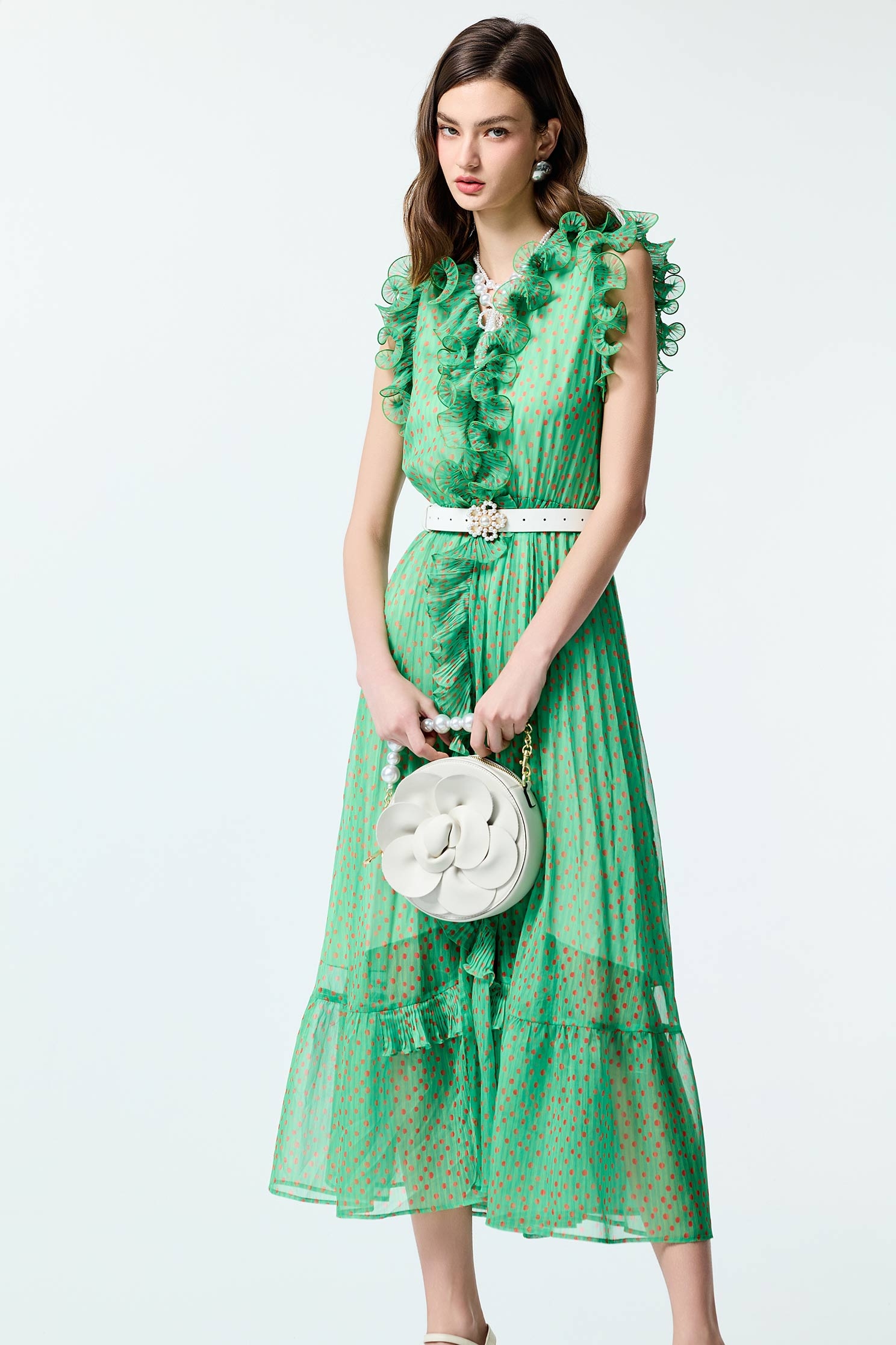 落日珊瑚點點雪紡禮服洋裝落日珊瑚點點雪紡禮服洋裝,V領洋裝,小禮服,春夏穿搭,洋裝特輯,禮服,荷葉,雪紡,雪紡洋裝