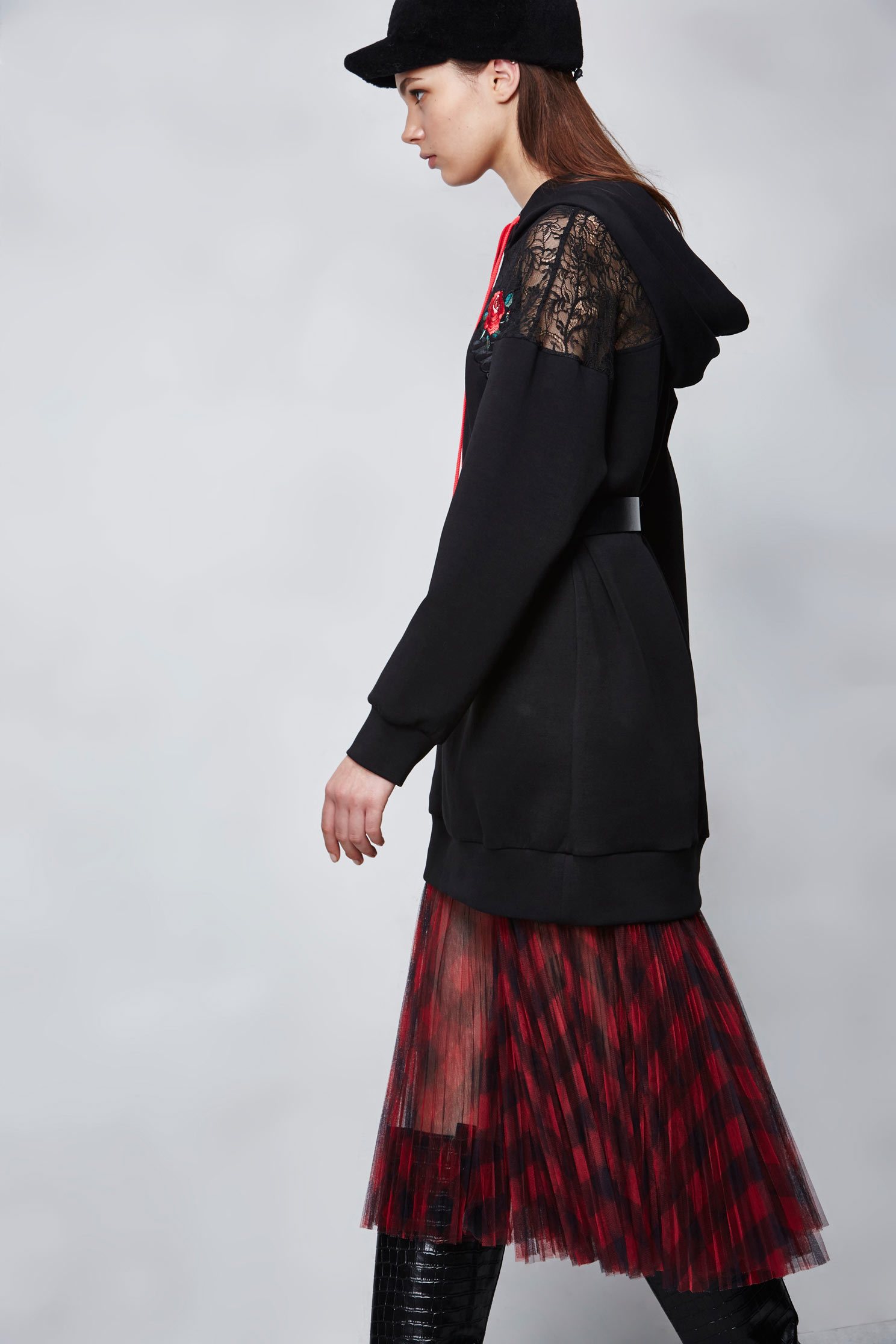 Embroidered fashion hoodie,Dress,embroidery,刺繡洋裝,Cocktail Dress,embroidered,Lace,Lace Dress,透膚洋裝,長袖洋裝,Black dress