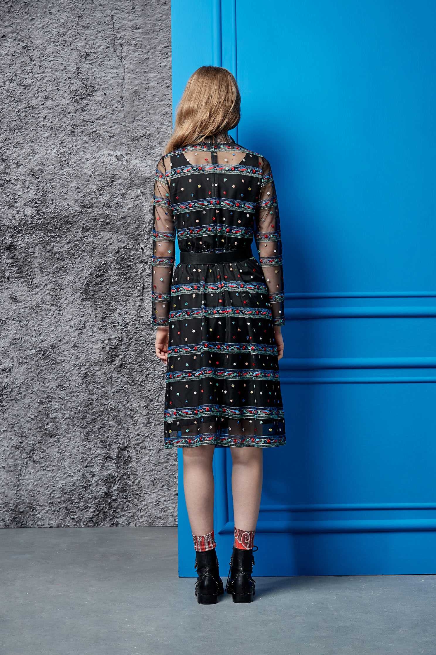 Embroidered street net yarn dress,Dress,embroidery,刺繡洋裝,Mesh,embroidered,透膚洋裝,長袖洋裝