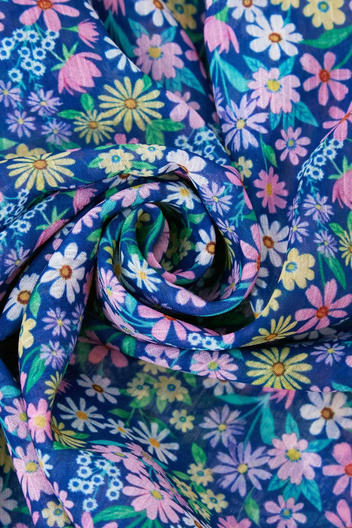 童話花園印花洋裝童話花園印花洋裝,人氣商品,印花洋裝,小禮服,小香風,春夏穿搭,洋裝特輯,無袖洋裝,珍珠,短袖洋裝,花花世界,輕奢度假,輕奢渡假,雪紡,雪紡洋裝