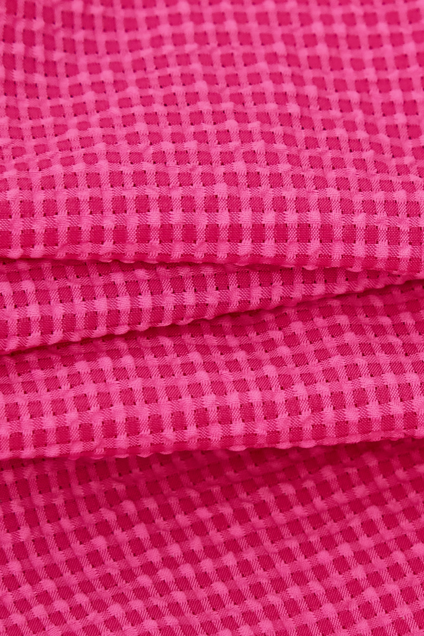 羽紫紅色荷葉造型上衣羽紫紅色荷葉造型上衣,一般背心,一般背心馬甲,上衣,人氣商品,春夏穿搭,格紋,珍珠,約會特輯,荷葉