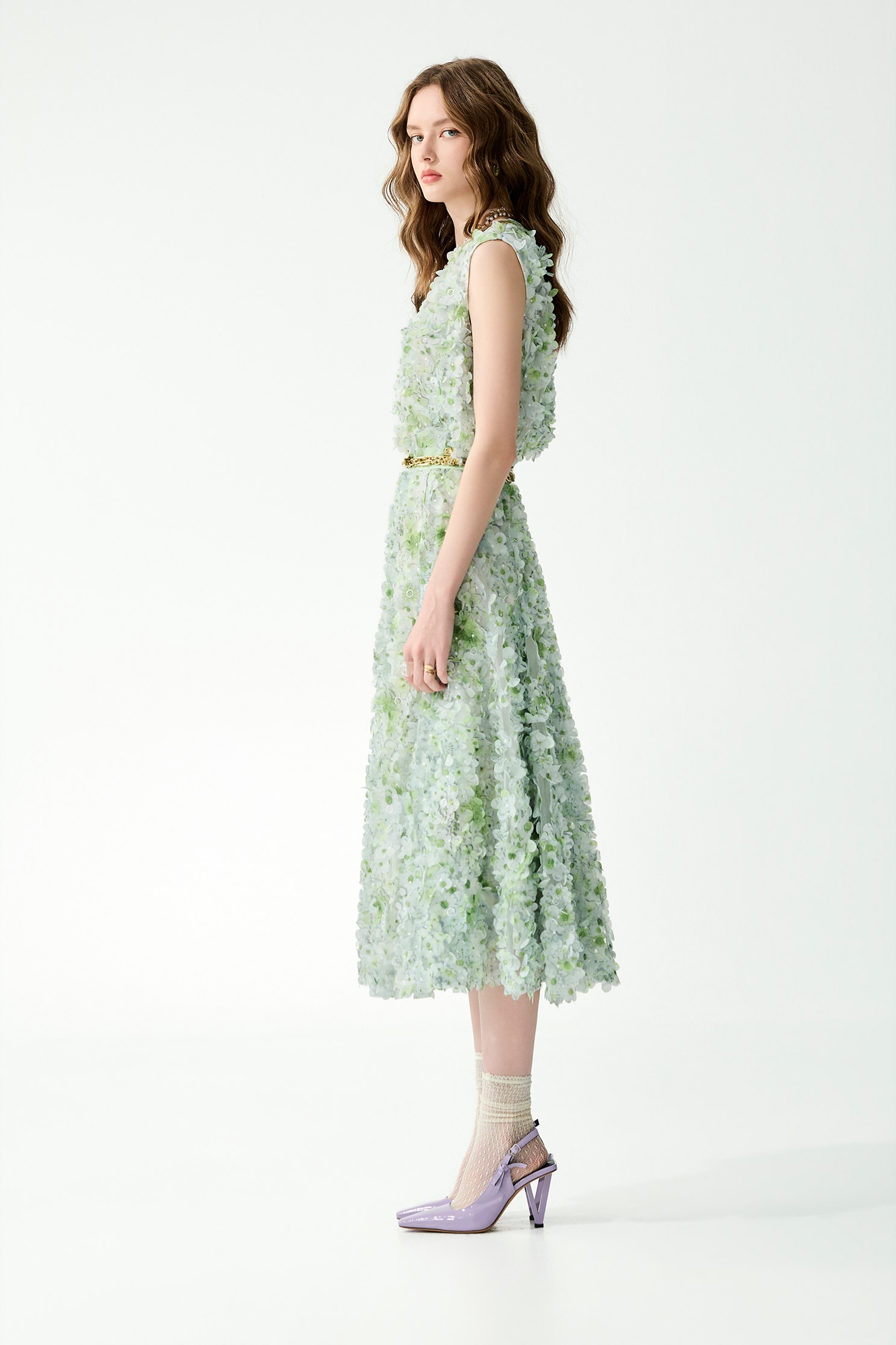 果凍薄荷色刺繡花瓣上衣果凍薄荷色刺繡花瓣上衣,一般背心,一般背心馬甲,上衣,刺繡,春夏穿搭,網紗,繡花,背心