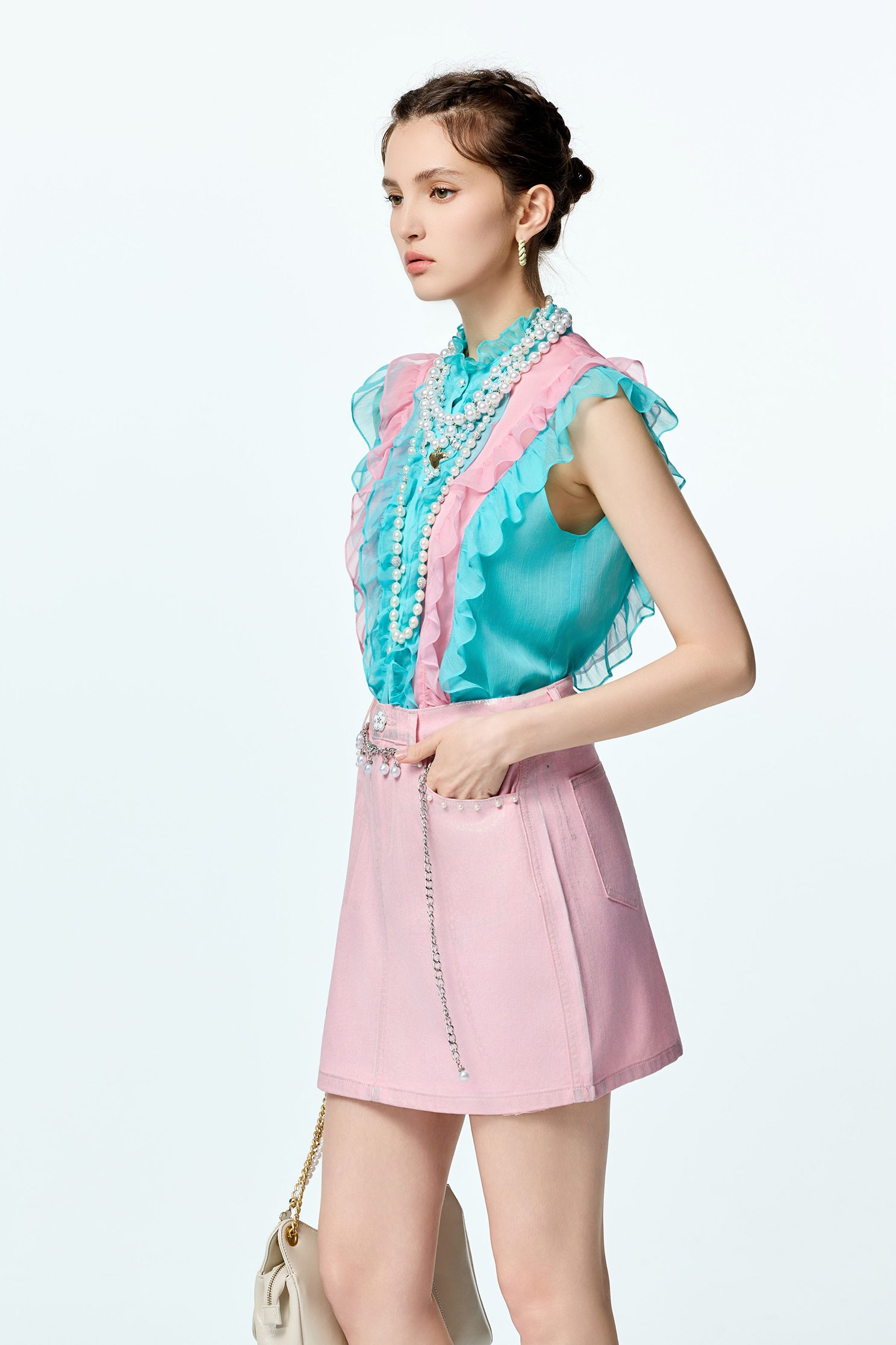 淺水藍雪紡荷葉上衣淺水藍雪紡荷葉上衣,一般背心,一般背心馬甲,上班OL穿搭,上衣,人氣商品,珍珠,秋冬穿搭,約會特輯,荷葉,雪紡,雪紡上衣