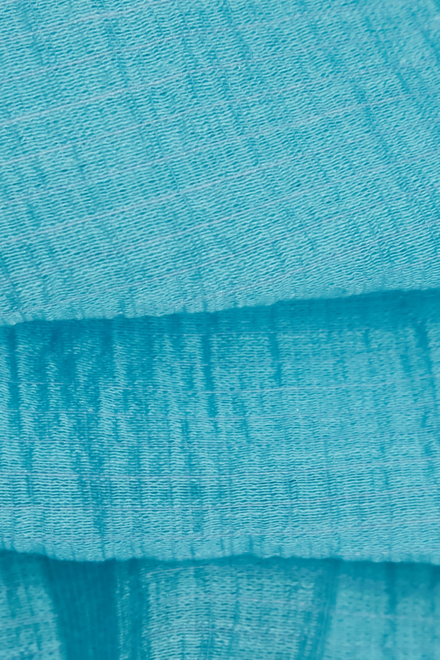 淺水藍鑲蕾絲邊荷葉上衣淺水藍鑲蕾絲邊荷葉上衣,一般背心,一般背心馬甲,上衣,無袖上衣,無袖背心,珍珠,秋冬穿搭,約會特輯,背心,荷葉,蕾絲,蕾絲上衣,輕奢度假,輕奢渡假