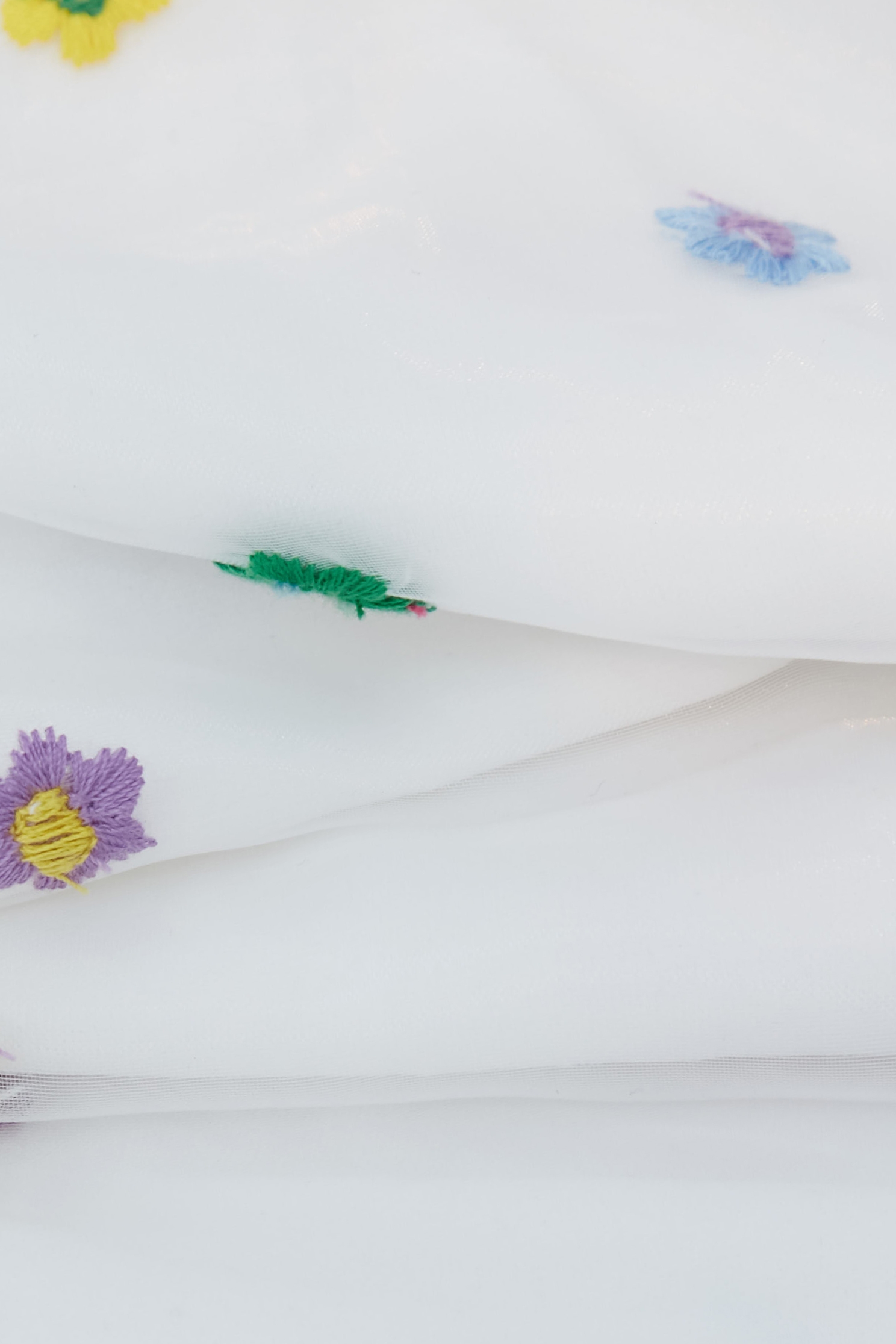 五彩配色花朵刺繡上衣五彩配色花朵刺繡上衣,一般背心,一般背心馬甲,上衣,人氣商品,刺繡,春夏穿搭,約會特輯,背心,花花世界,荷葉