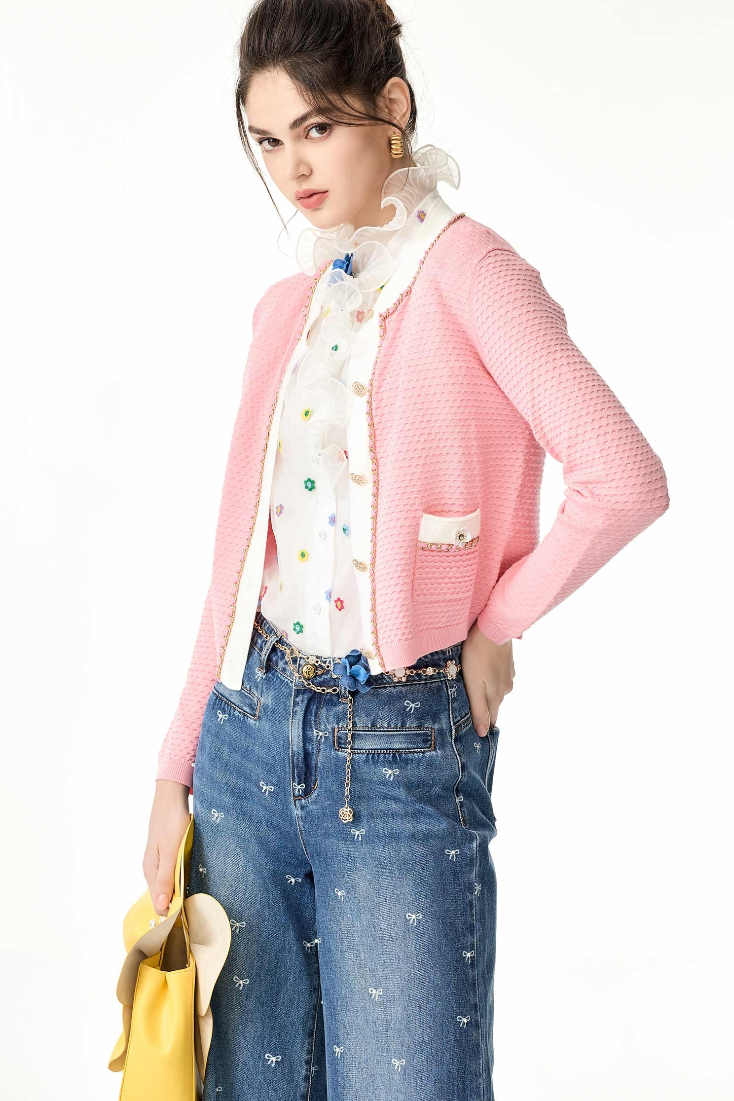 五彩配色花朵刺繡上衣五彩配色花朵刺繡上衣,一般背心,一般背心馬甲,上衣,人氣商品,刺繡,春夏穿搭,約會特輯,背心,花花世界,荷葉