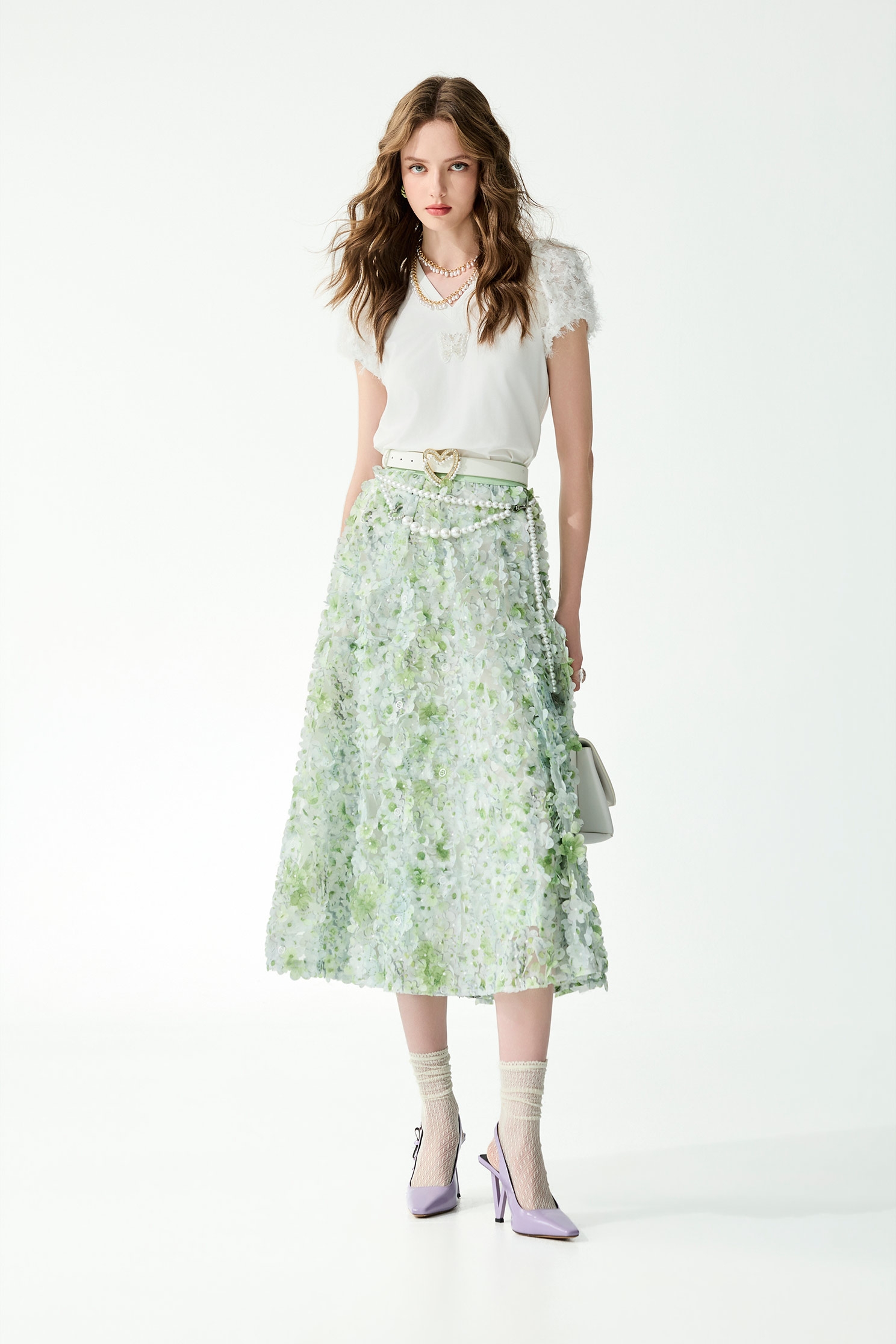 綴睫毛蕾絲袖Ｔ恤上衣綴睫毛蕾絲袖Ｔ恤上衣,上衣,春夏穿搭,白色上衣,蕾絲,蝴蝶結