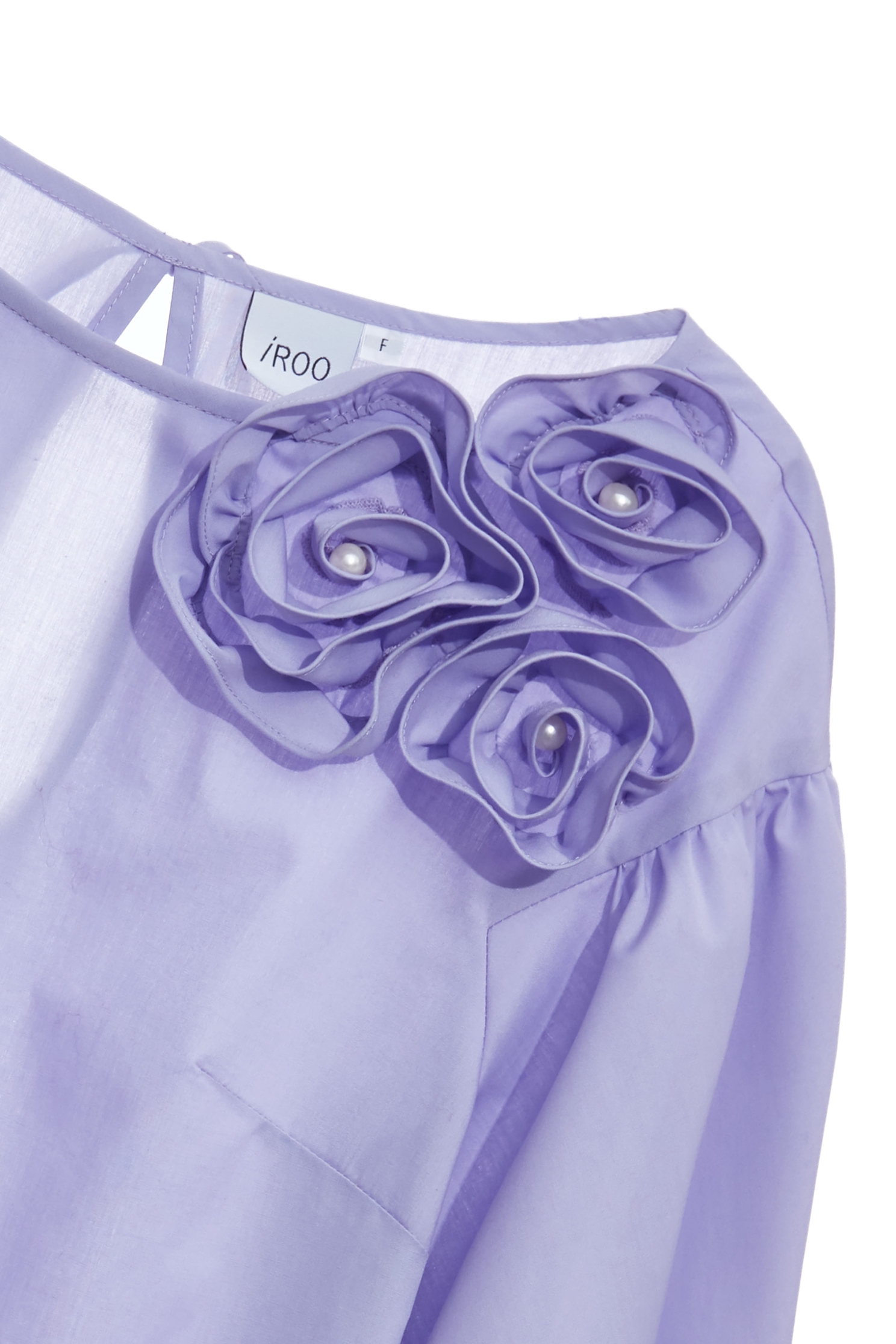 灰調葡萄紫花朵裝飾上衣灰調葡萄紫花朵裝飾上衣,上衣,人氣商品,春夏穿搭