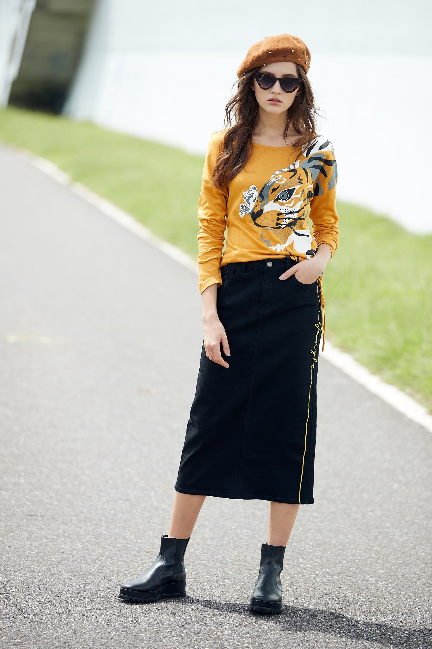 tiger head with drawstring Side long sleeves tops,t-shirt,top,longsleevetop
