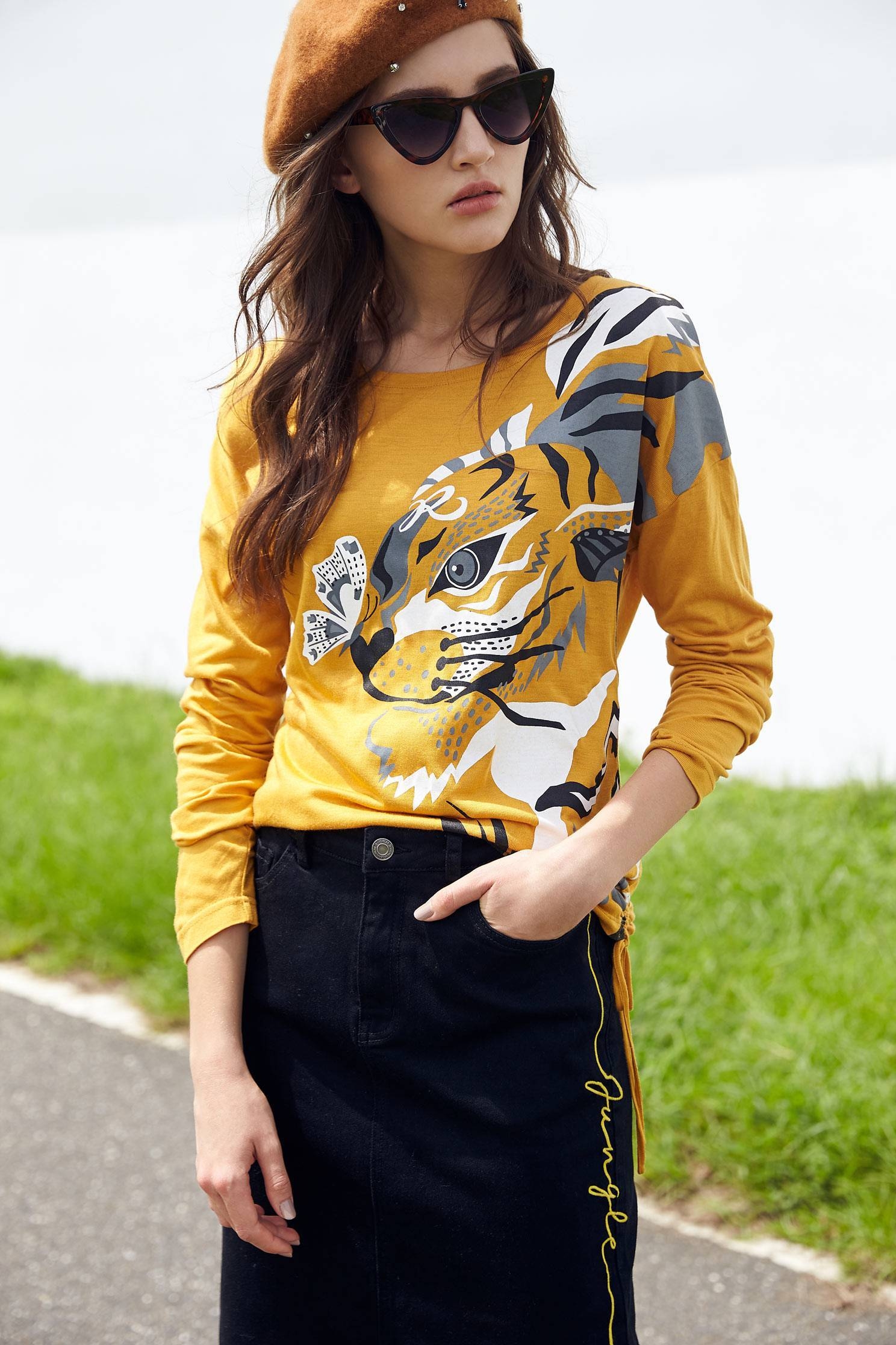 tiger head with drawstring Side long sleeves tops,t-shirt,top,longsleevetop