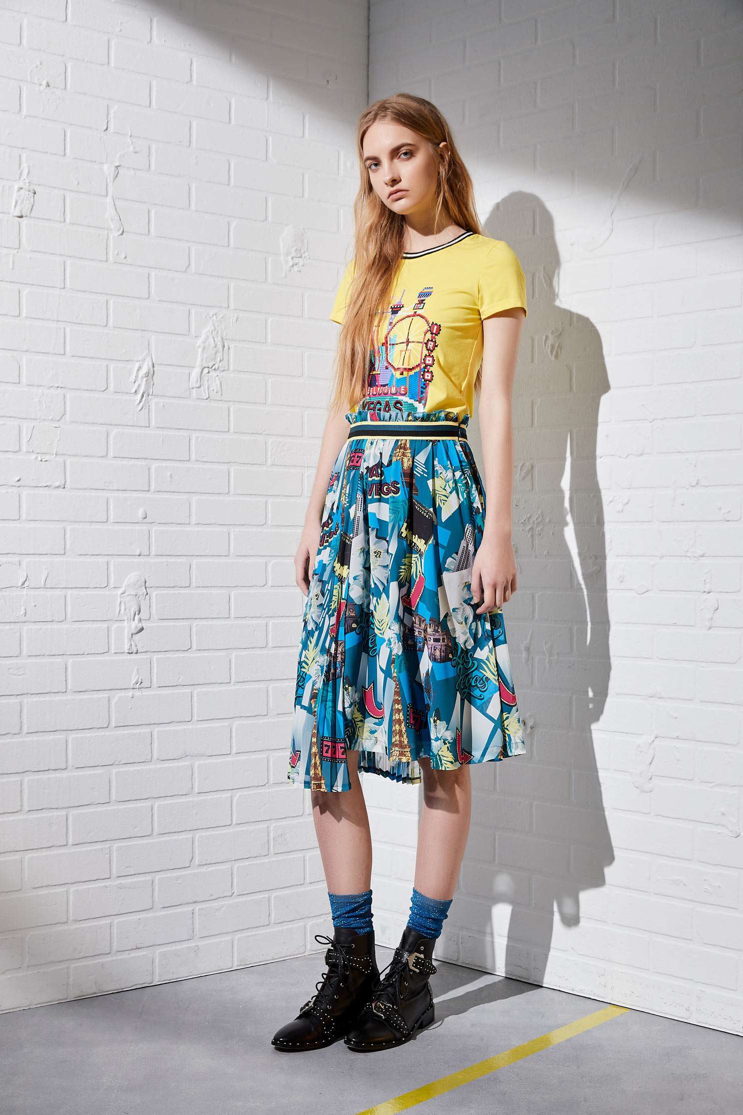 Sleeveless design dress,t-shirt,u-necktop,top,watersigns,sleevelessdress,shortsleevetop,i-select,girlfriendsspringtour