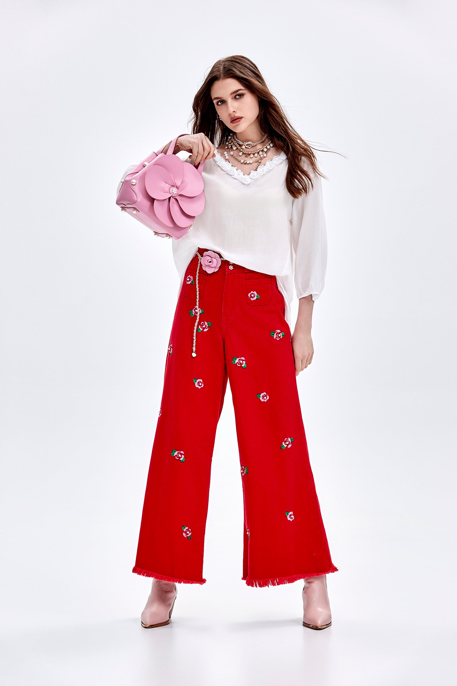 月光白不對稱下擺上衣月光白不對稱下擺上衣,上衣,白色上衣,秋冬穿搭