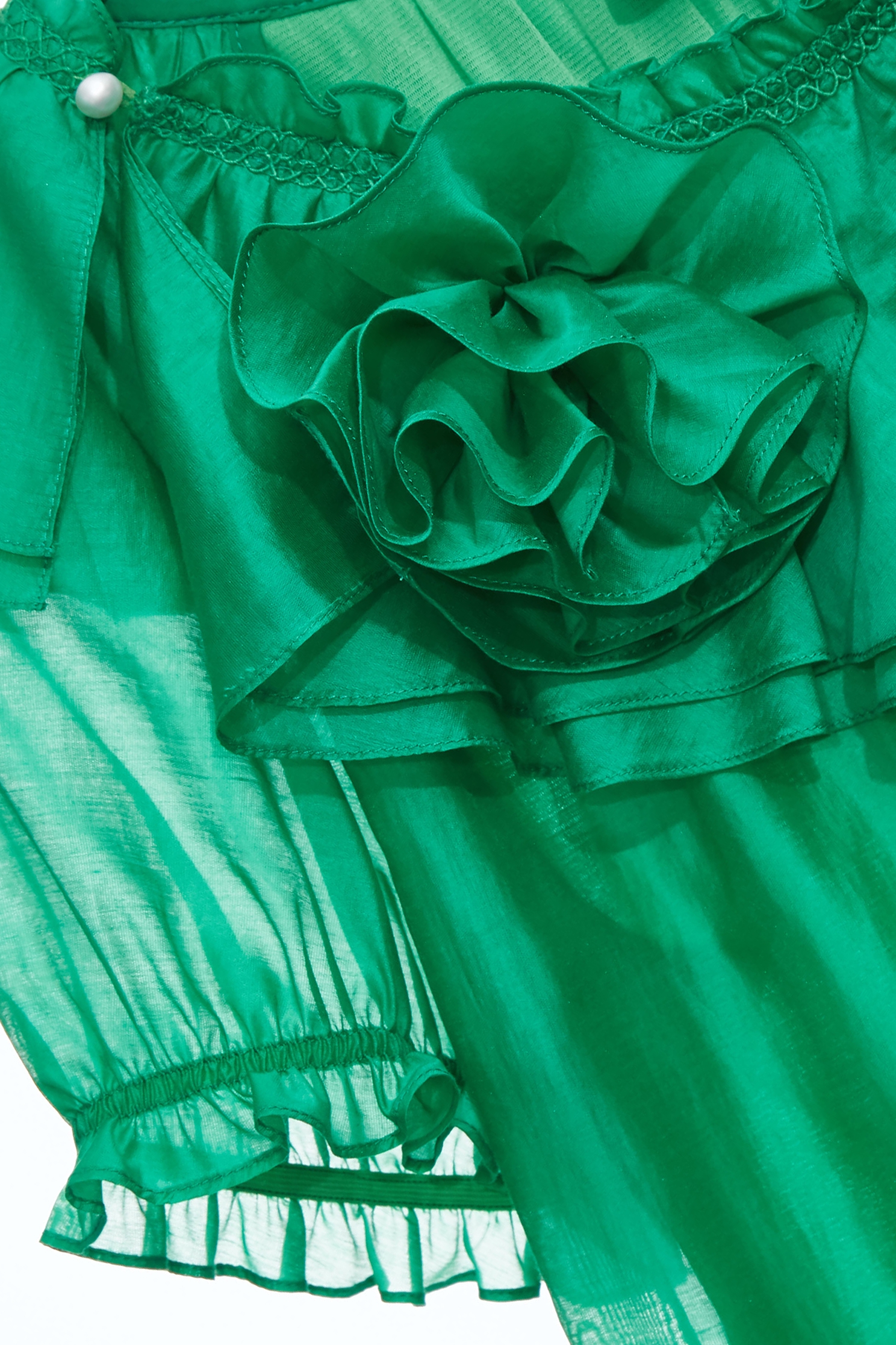 柚蜜綠色透視感上衣柚蜜綠色透視感上衣,上衣,春夏穿搭,花花世界,荷葉