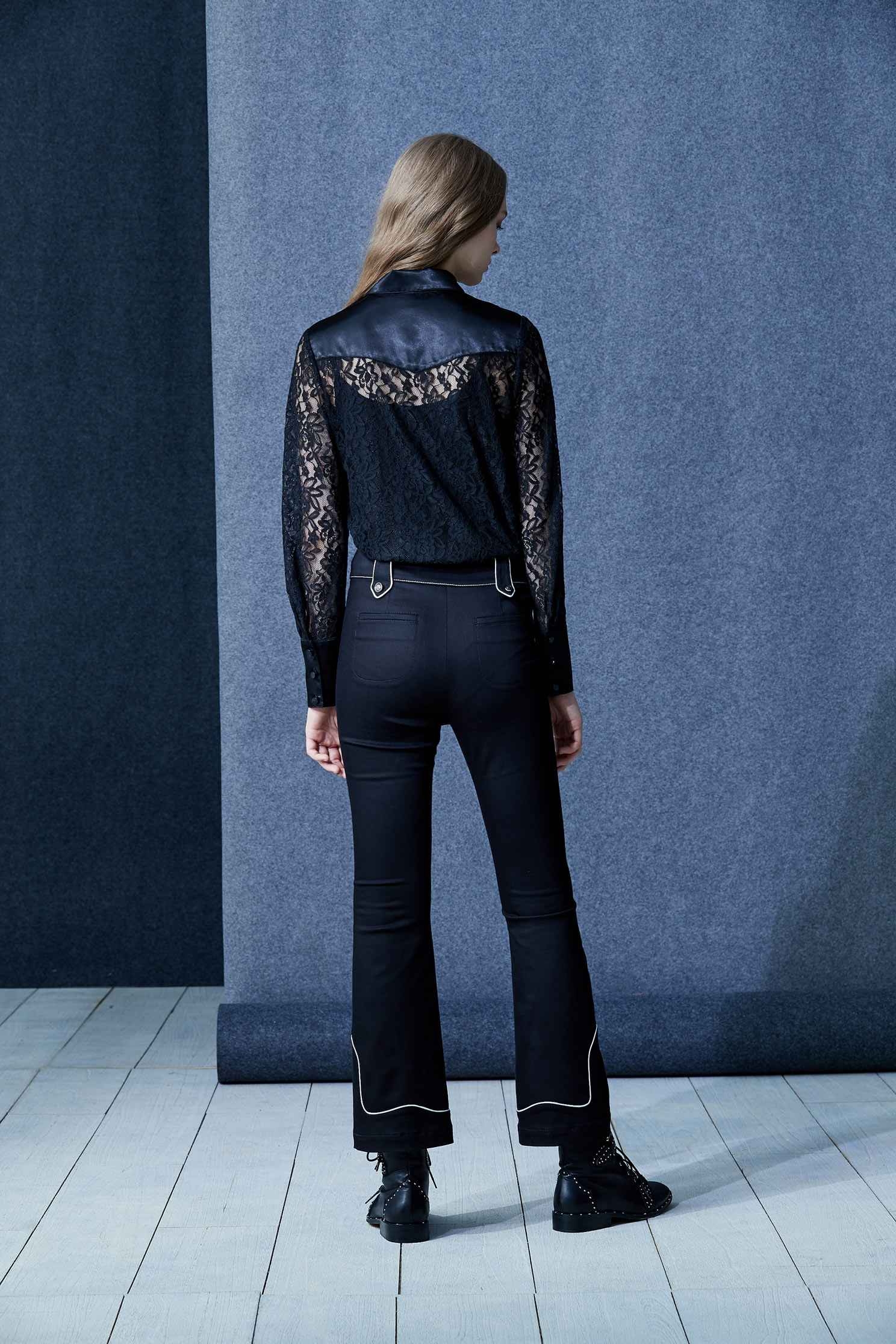 Embroidered lace shirt,embroidery,刺繡上衣,embroidered,繡花上衣,Lace,Laced Top,Blouse,長袖上衣,黑色上衣
