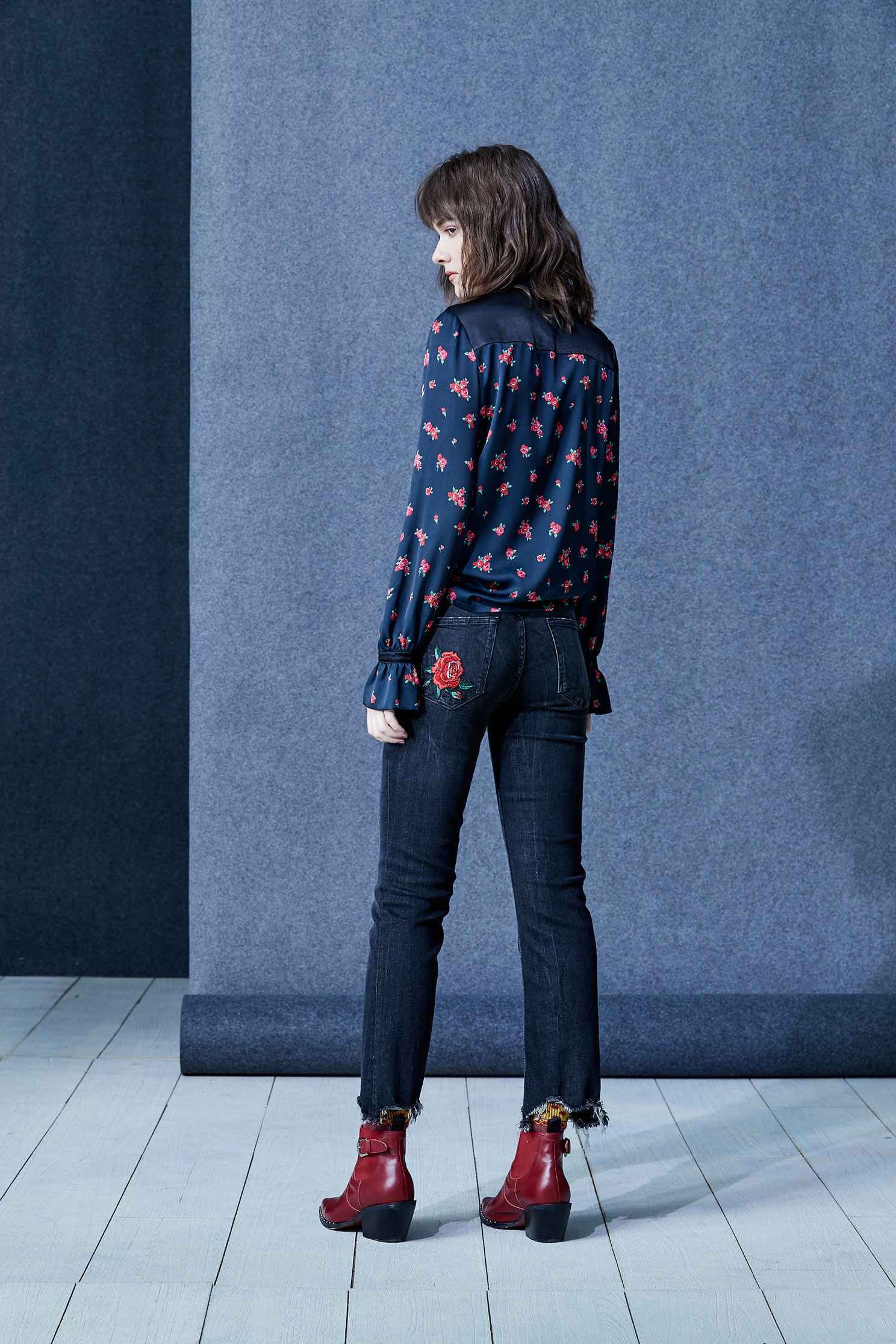 Printed flowy shirt,embroidery,embroideredtop,embroidered,embroideredtop,blouse,longsleevetop