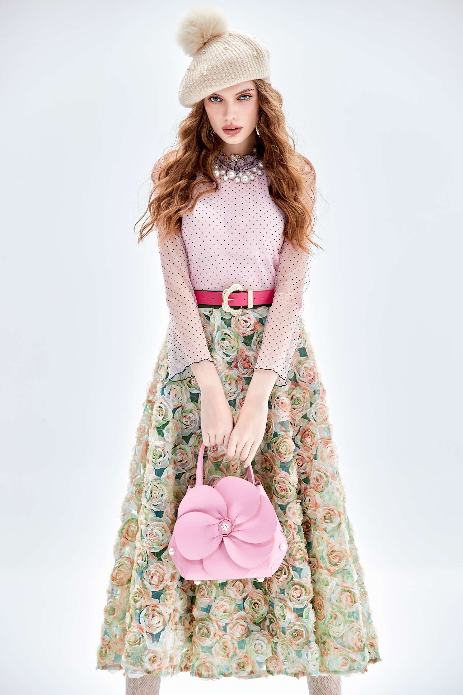 薔薇粉點點上衣薔薇粉點點上衣,上衣,人氣商品,秋冬穿搭,荷葉