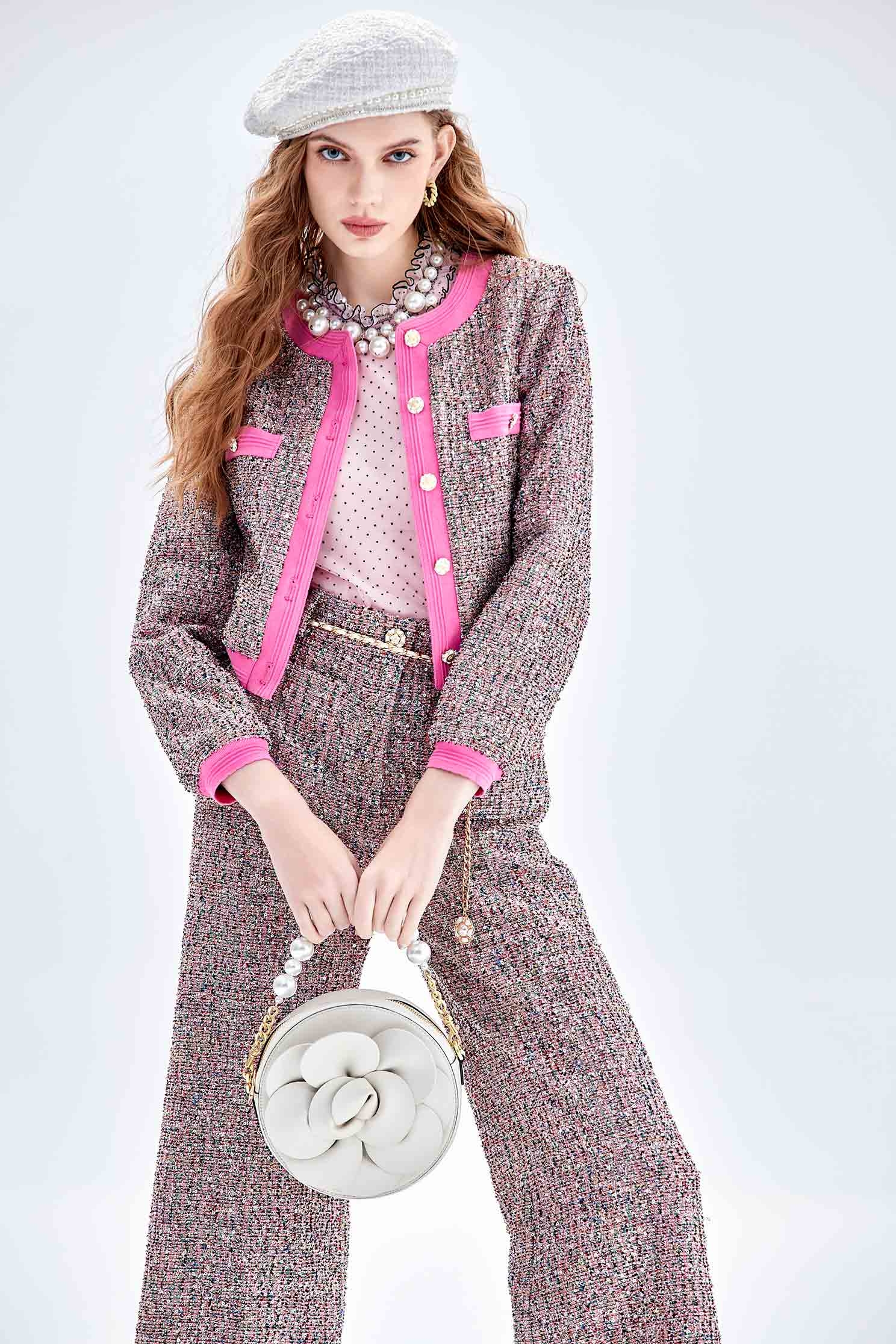 薔薇粉點點上衣薔薇粉點點上衣,上衣,人氣商品,秋冬穿搭,荷葉