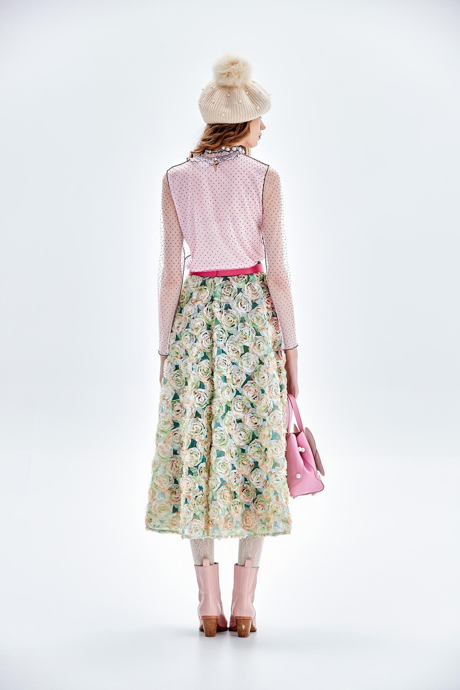 薔薇粉點點上衣薔薇粉點點上衣,上衣,人氣商品,秋冬穿搭,荷葉