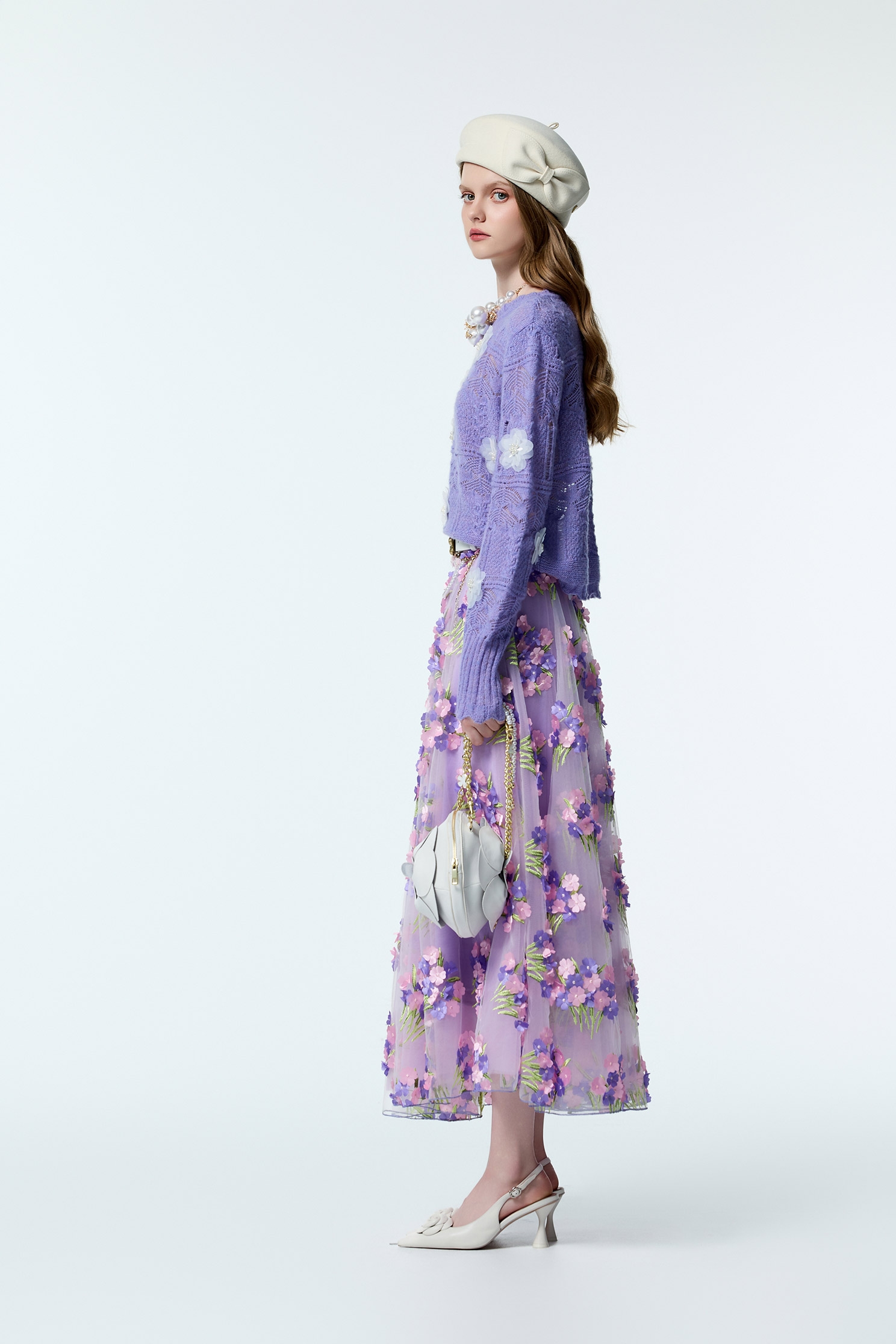 大麗花紫毛海針織上衣大麗花紫毛海針織上衣,上衣,人氣商品,秋冬穿搭,約會特輯,花花世界,針織,針織衫