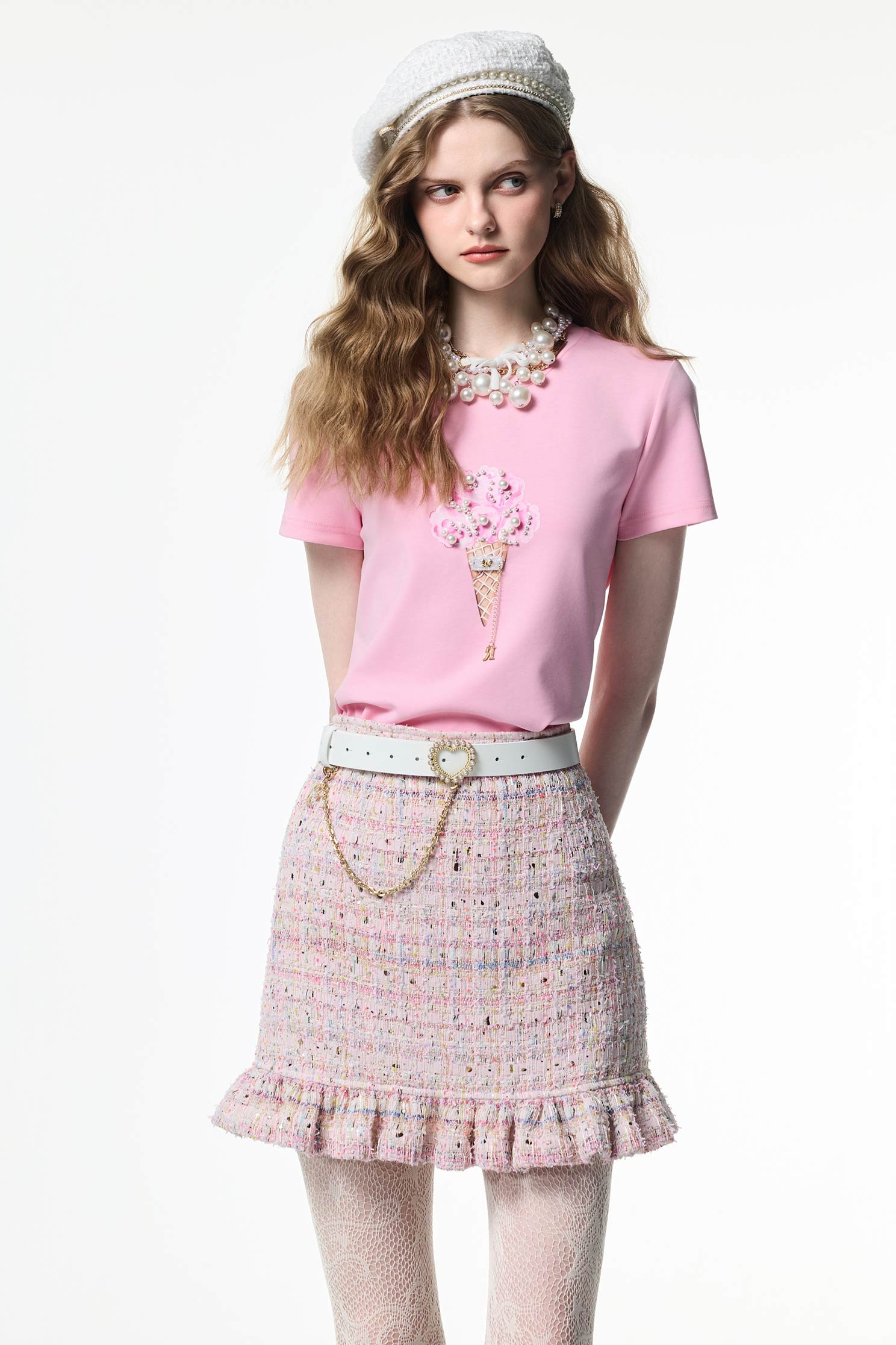 玫瑰石英粉甜筒Ｔ恤上衣玫瑰石英粉甜筒Ｔ恤上衣,T-Shirt,T恤,上衣,珍珠,秋冬穿搭,簡約穿搭,約會特輯