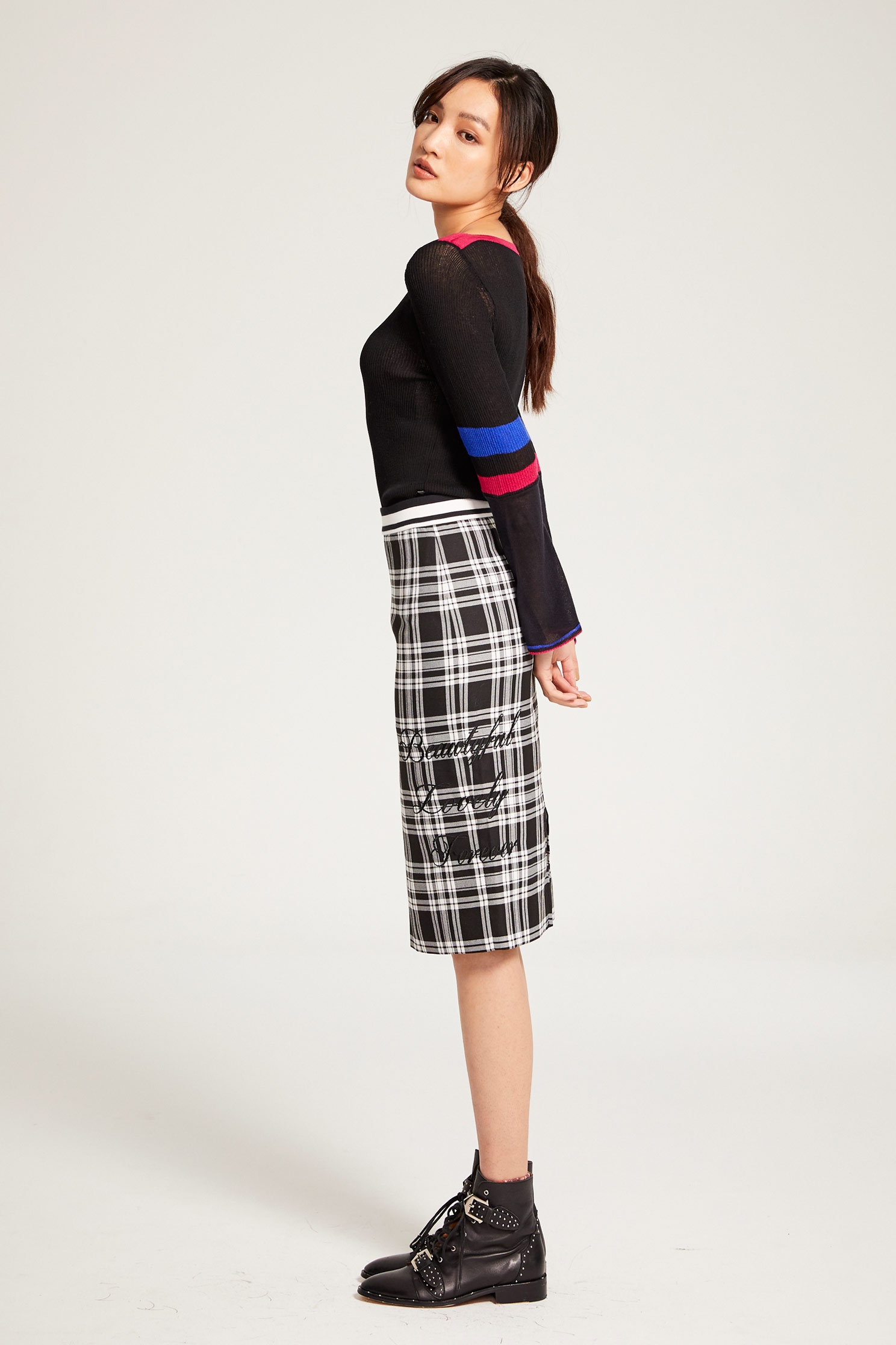 Coloring knitwear,roundnecktop,rayon,knitting,knittedtop,knittedtop,longsleevetop,blacktop
