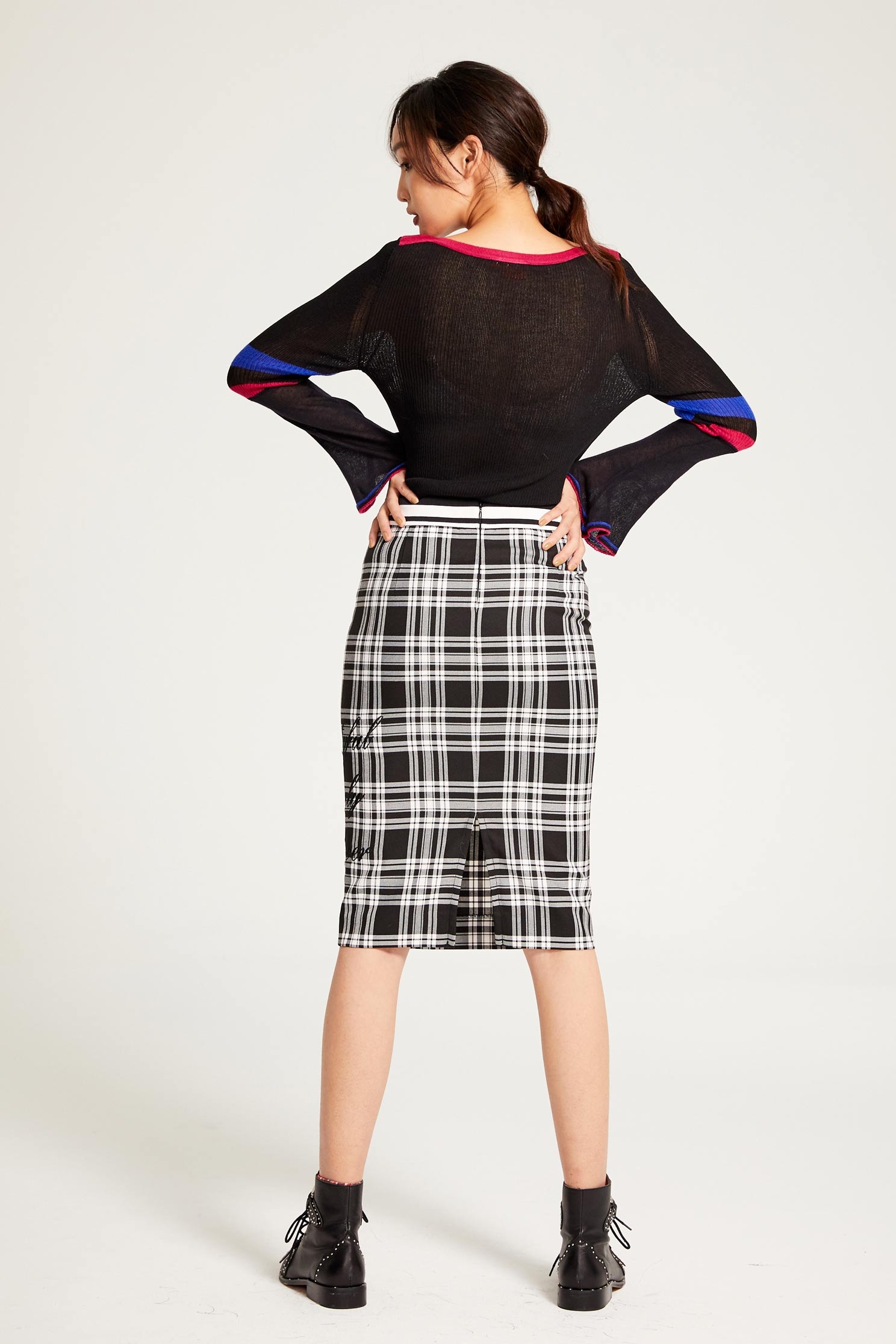 Coloring knitwear,roundnecktop,rayon,knitting,knittedtop,knittedtop,longsleevetop,blacktop