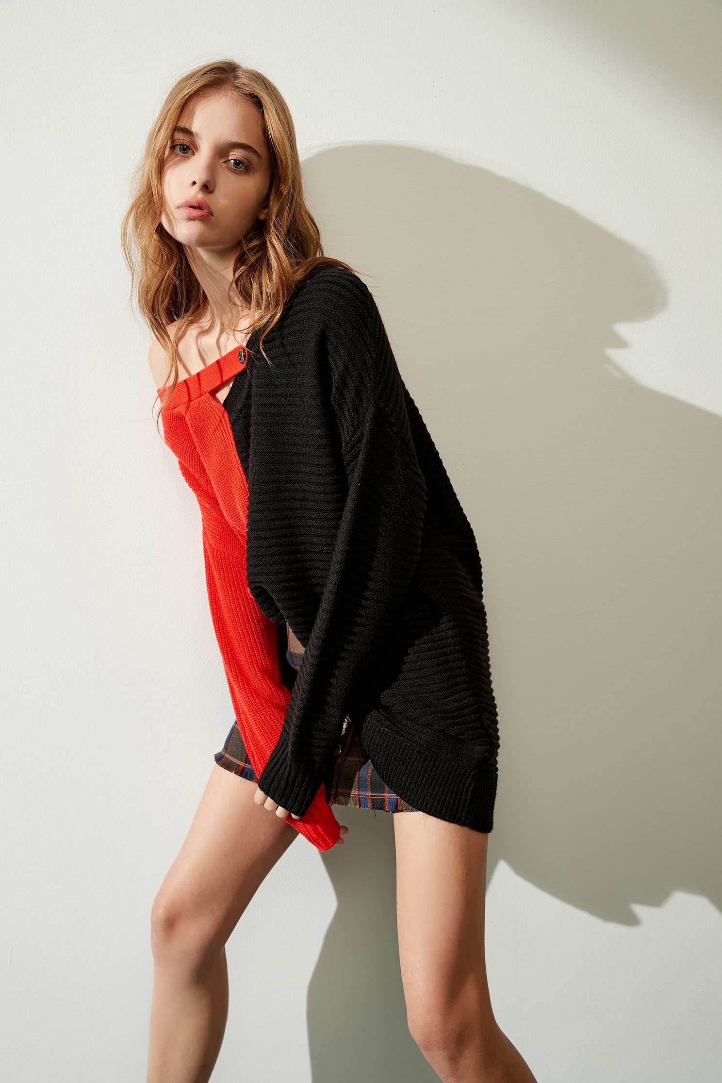 Color long-sleeved knitwear,Earth Signs,knitting,Knitted top,Knitted Top,Long top,長袖上衣