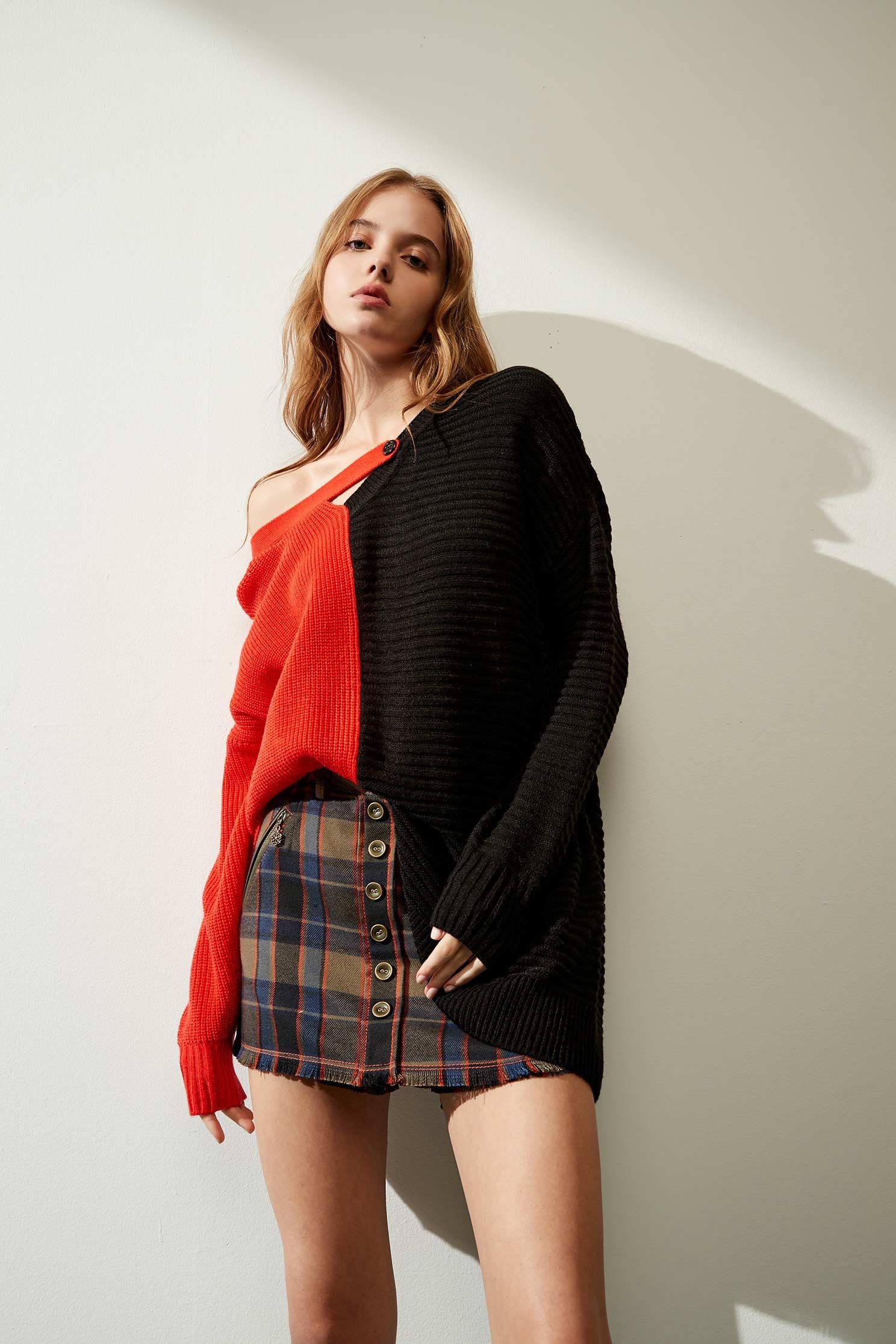 Color long-sleeved knitwear,Earth Signs,knitting,Knitted top,Knitted Top,Long top,長袖上衣