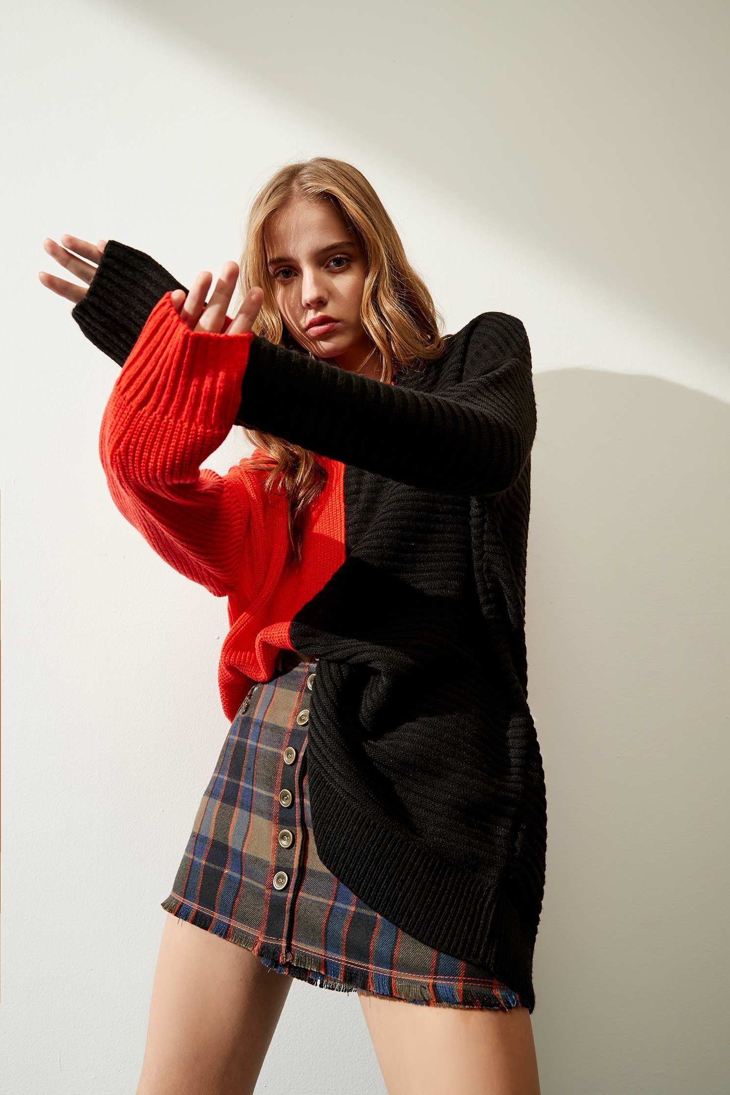 Color long-sleeved knitwear,Earth Signs,knitting,Knitted top,Knitted Top,Long top,長袖上衣