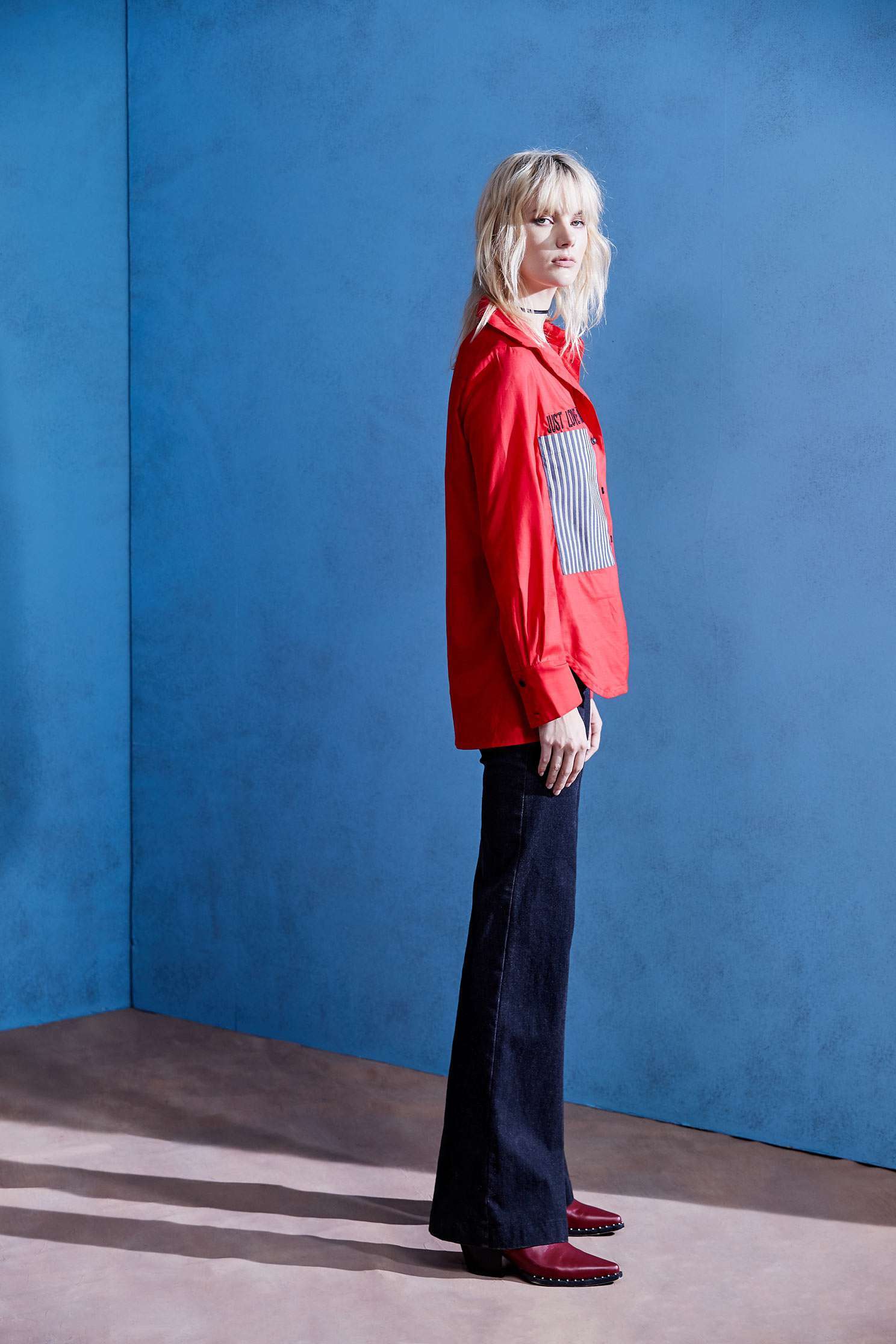 Contrast long-sleeved shirt,embroidery,刺繡上衣,embroidered,繡花上衣,Blouse,Long shirt,長袖上衣