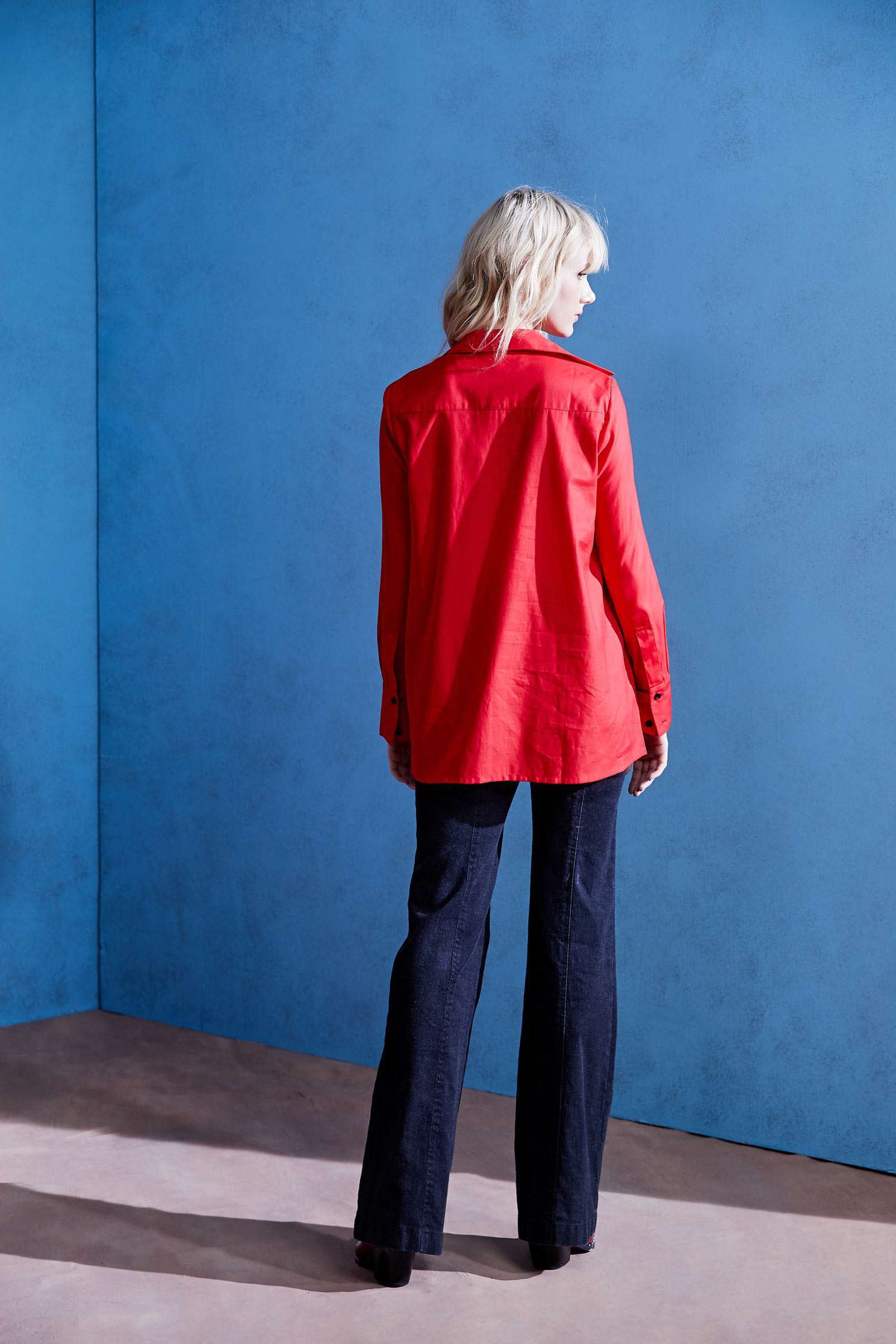 Contrast long-sleeved shirt,embroidery,刺繡上衣,embroidered,繡花上衣,Blouse,Long shirt,長袖上衣