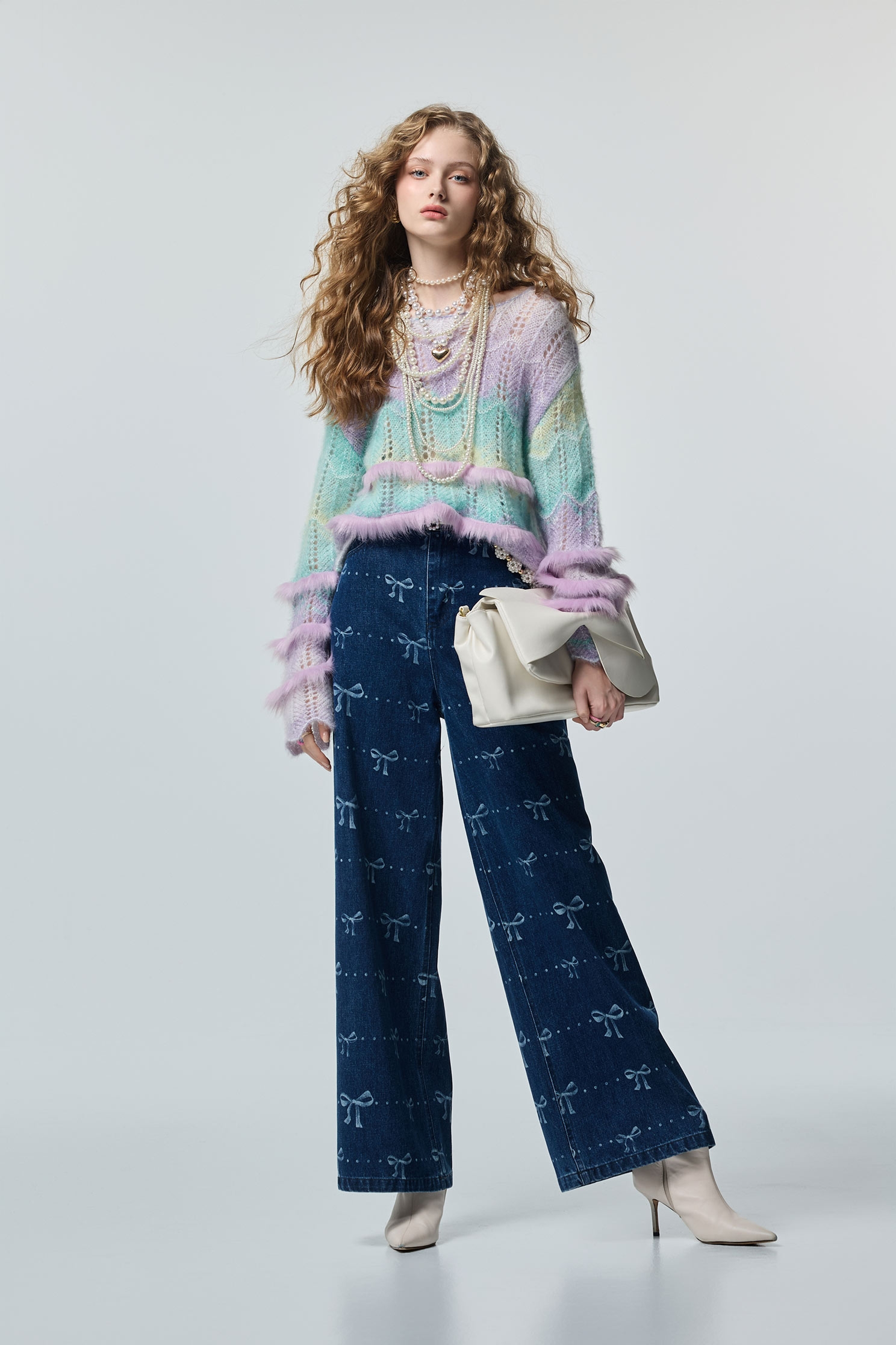 海藍寶石漸層染針織上衣海藍寶石漸層染針織上衣,上衣,派對特輯,秋冬穿搭,針織,針織上衣,針織衫