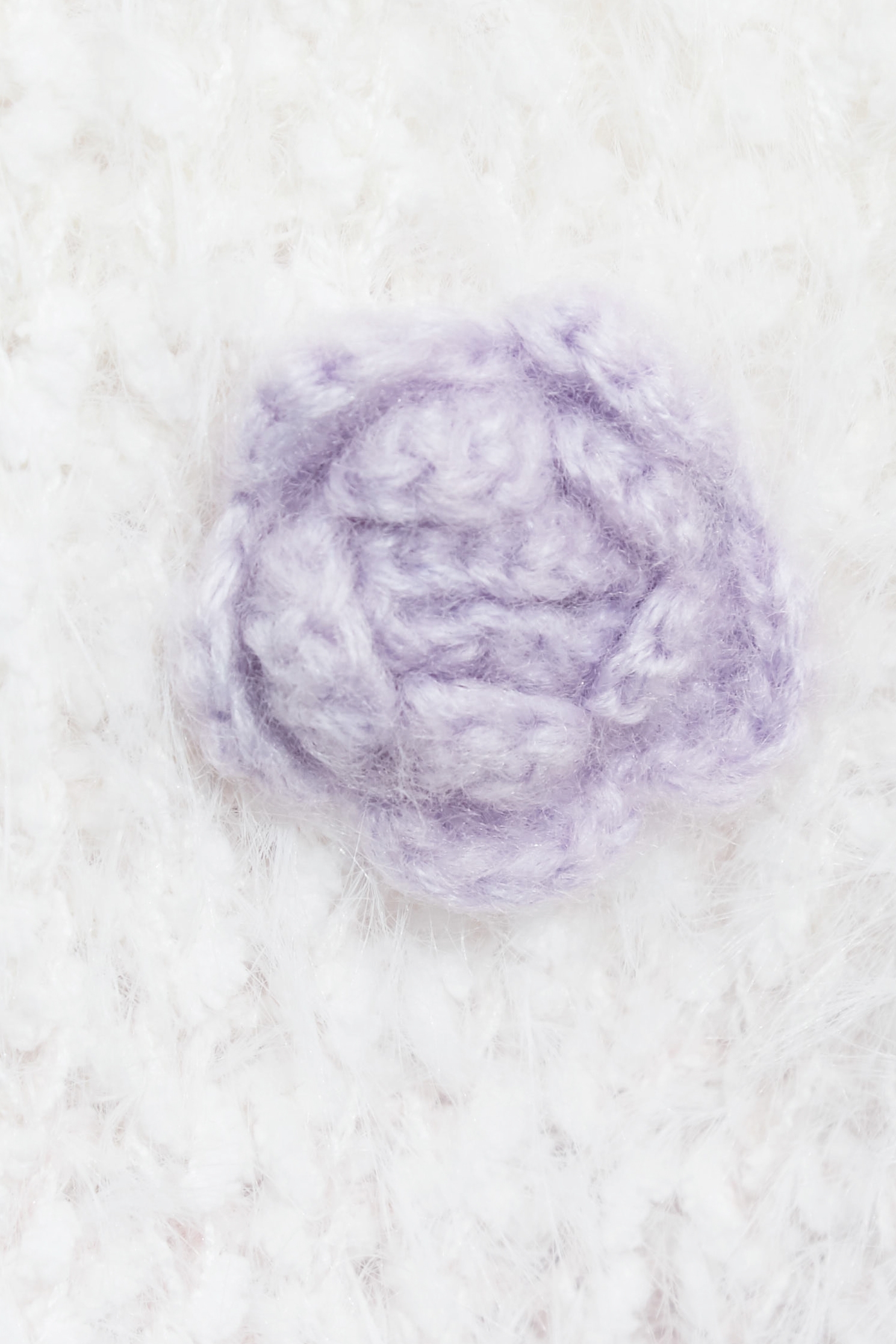 綴丁香紫手鉤花針織上衣綴丁香紫手鉤花針織上衣,上衣,人氣商品,秋冬穿搭,約會特輯,花花世界,針織,針織上衣,針織衫