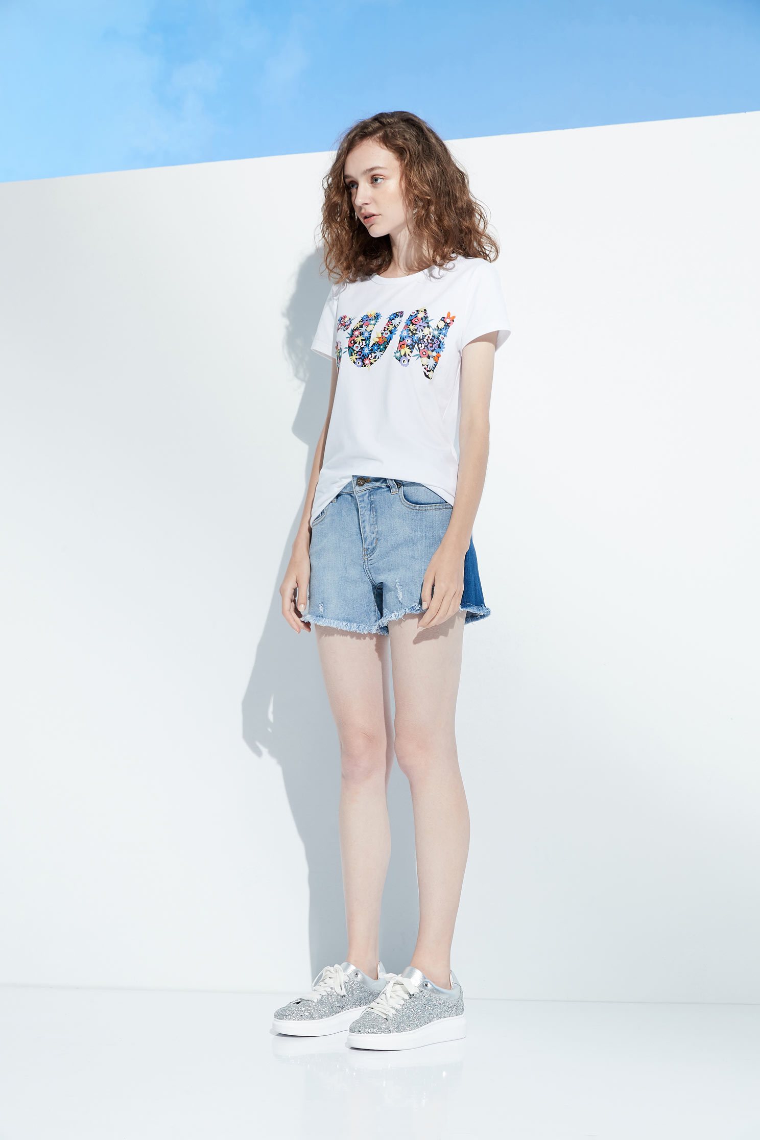 Flower word popular cotton T-shirt,T-Shirt,T恤,圓領上衣,白色上衣,短袖上衣,Cotton
