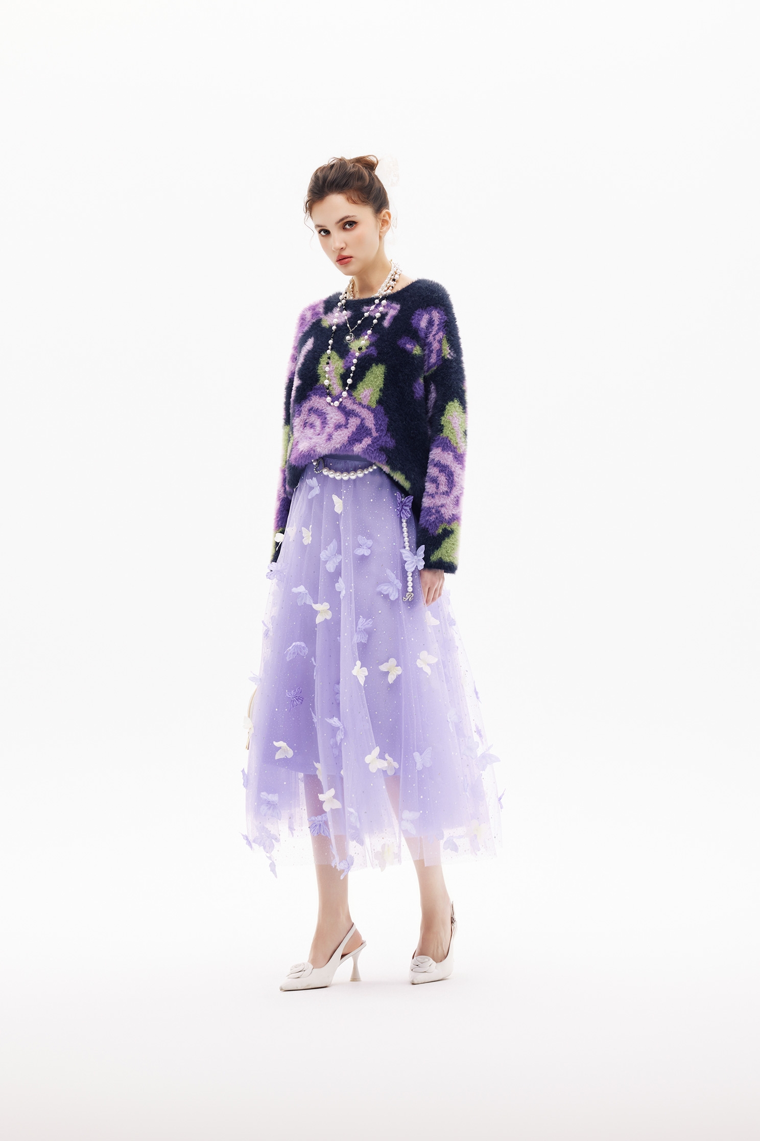 溫室綺麗花卉針織上衣溫室綺麗花卉針織上衣,上班OL穿搭,上衣,春夏穿搭,派對特輯,約會特輯,花花世界,針織,針織上衣,針織衫