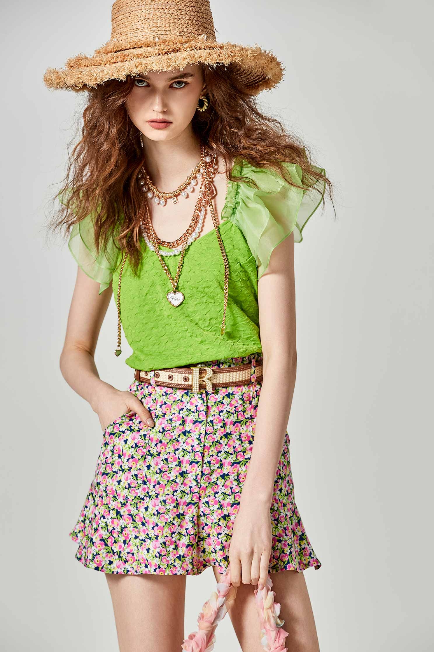 夏日貝殼寬沿草帽夏日貝殼寬沿草帽,春夏穿搭