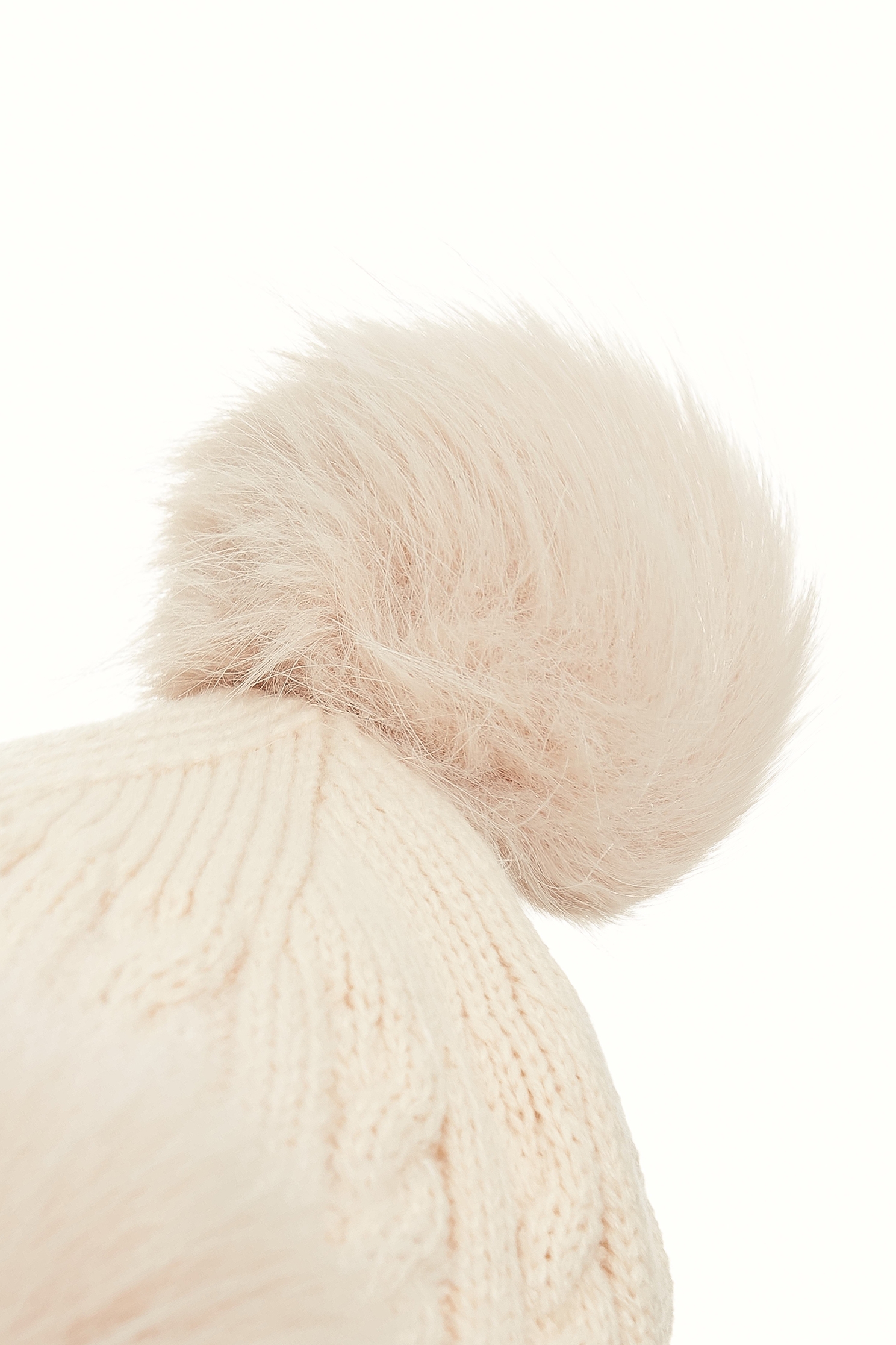 暖呼呼毛球遮耳帽暖呼呼毛球遮耳帽,帽子,珍珠,秋冬穿搭,針織