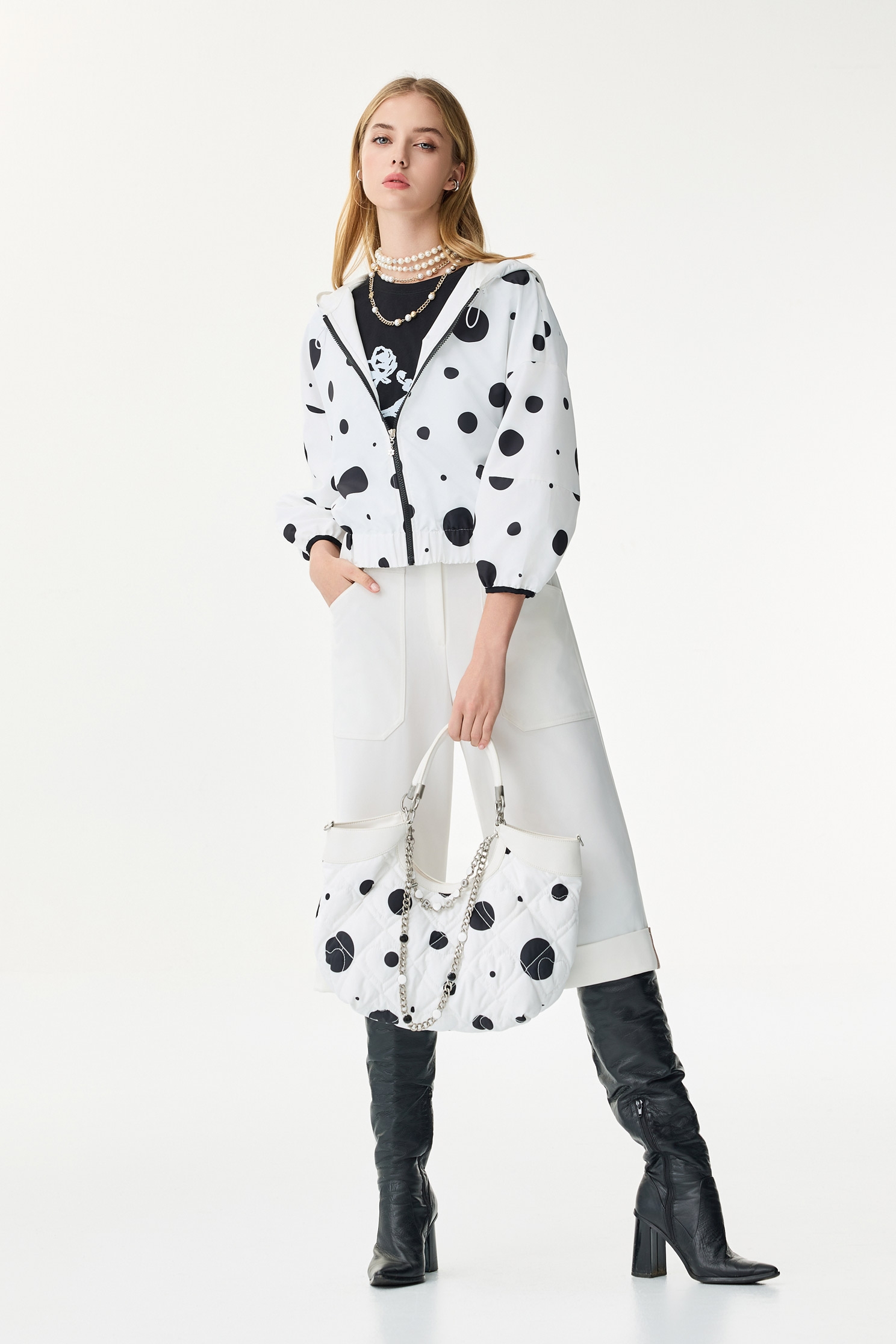 經典款點點鋪棉菱格包經典款點點鋪棉菱格包,春夏穿搭