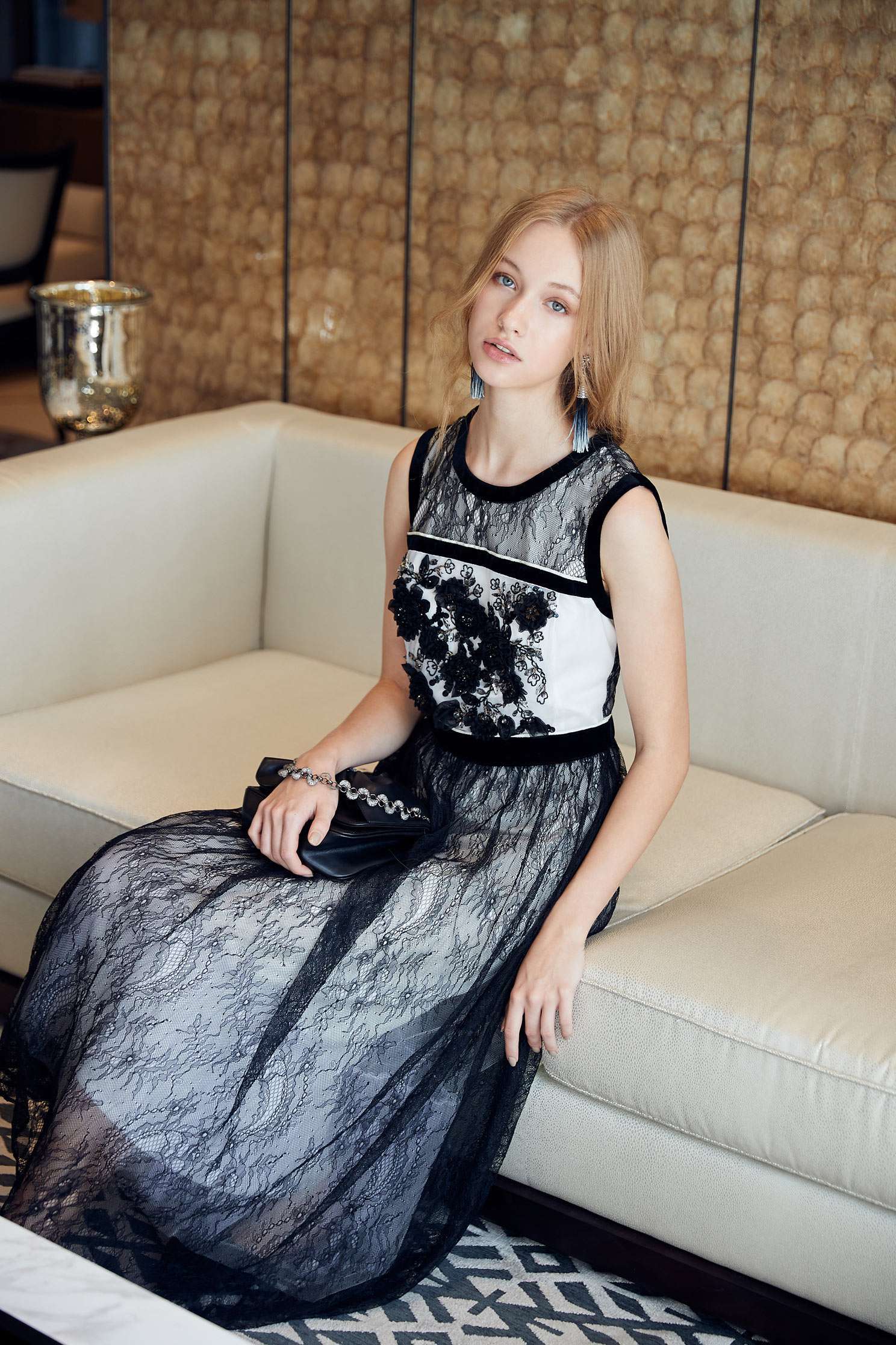 Graceful flowers emroidery dress,embroidery,embroiderddress,cocktaildress,sleevelessdress,eveningwear,embroidered,lace,lacedress,perspectivedress,blackdress