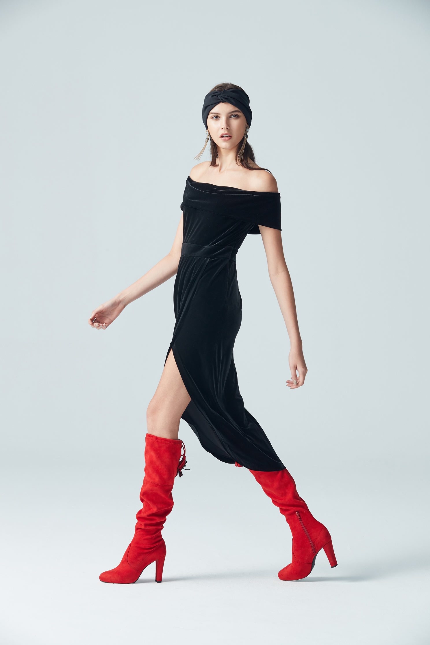 Off-the-shoulder gorgeous dress,boatneckdress,cocktaildress,sleevelessdress,longsleevedress,blackdress