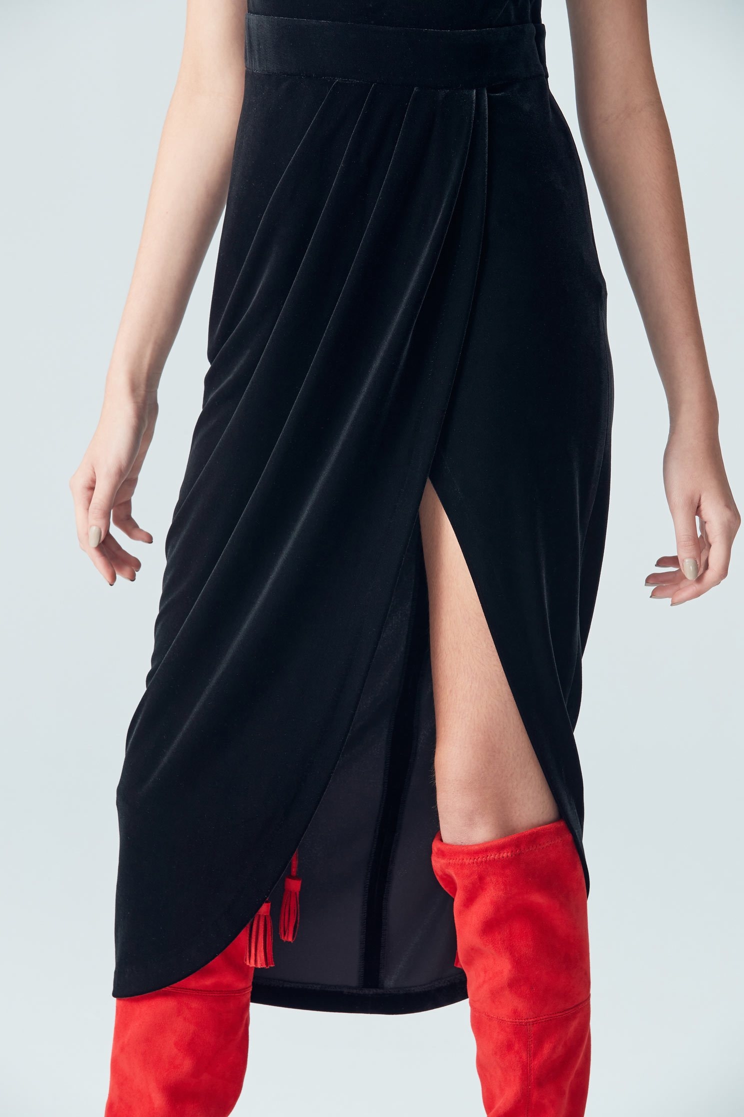 Off-the-shoulder gorgeous dress,boatneckdress,cocktaildress,sleevelessdress,longsleevedress,blackdress