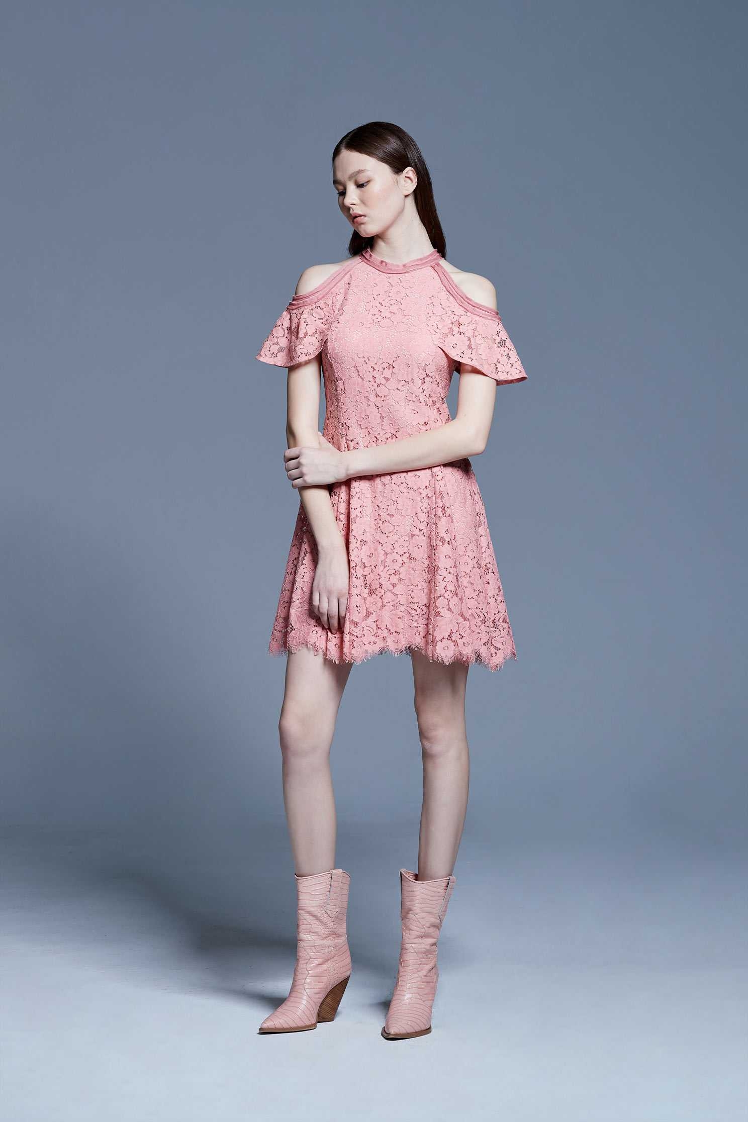 Pink lace off-shoulder short dress,V-neck dress,Cocktail Dress,Evening Wear,Lace,Lace Dress,透膚洋裝
