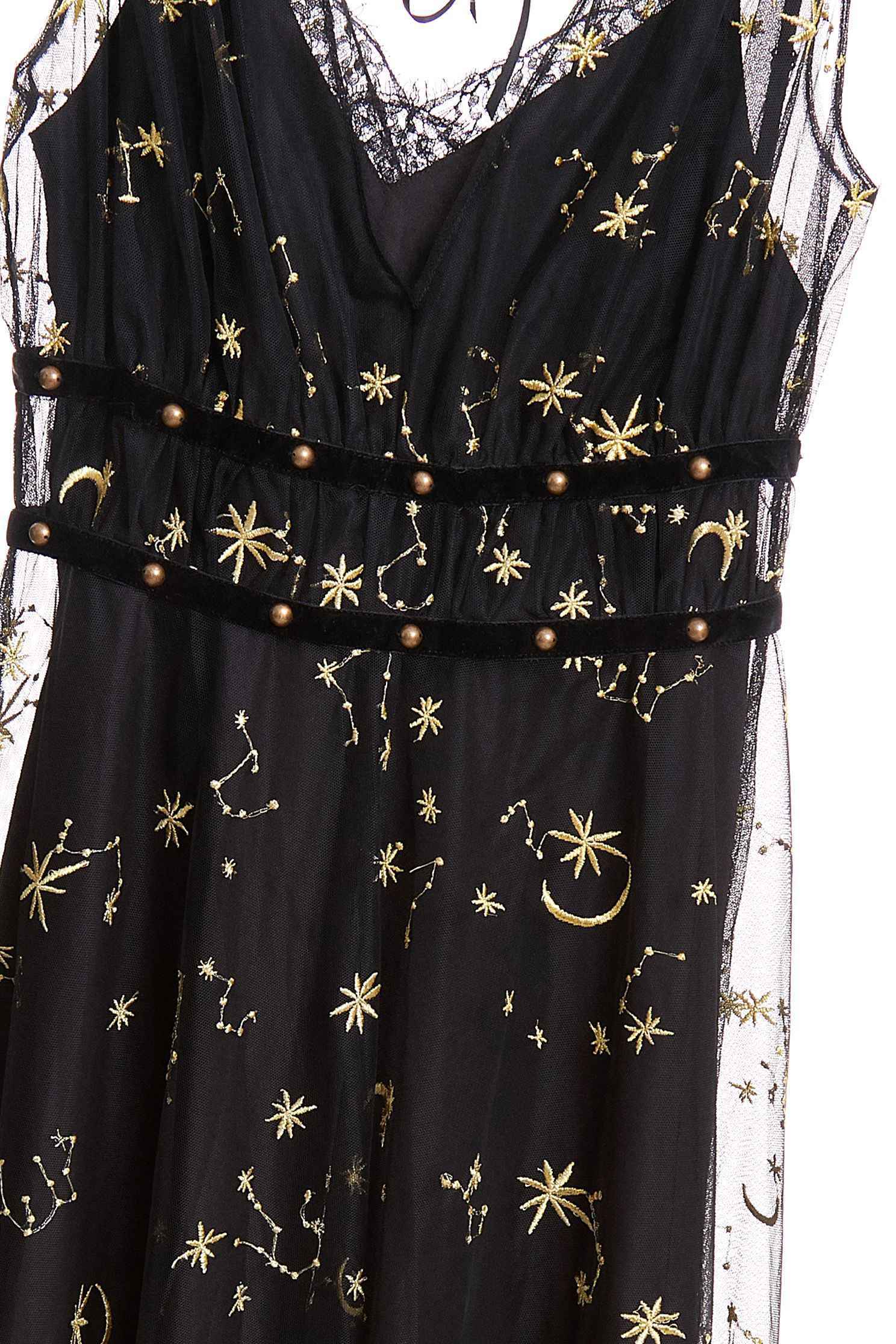 Gold line embroidered dress,V-neck dress,embroidery,刺繡洋裝,Cocktail Dress,無袖洋裝,Evening Wear,embroidered,Black dress