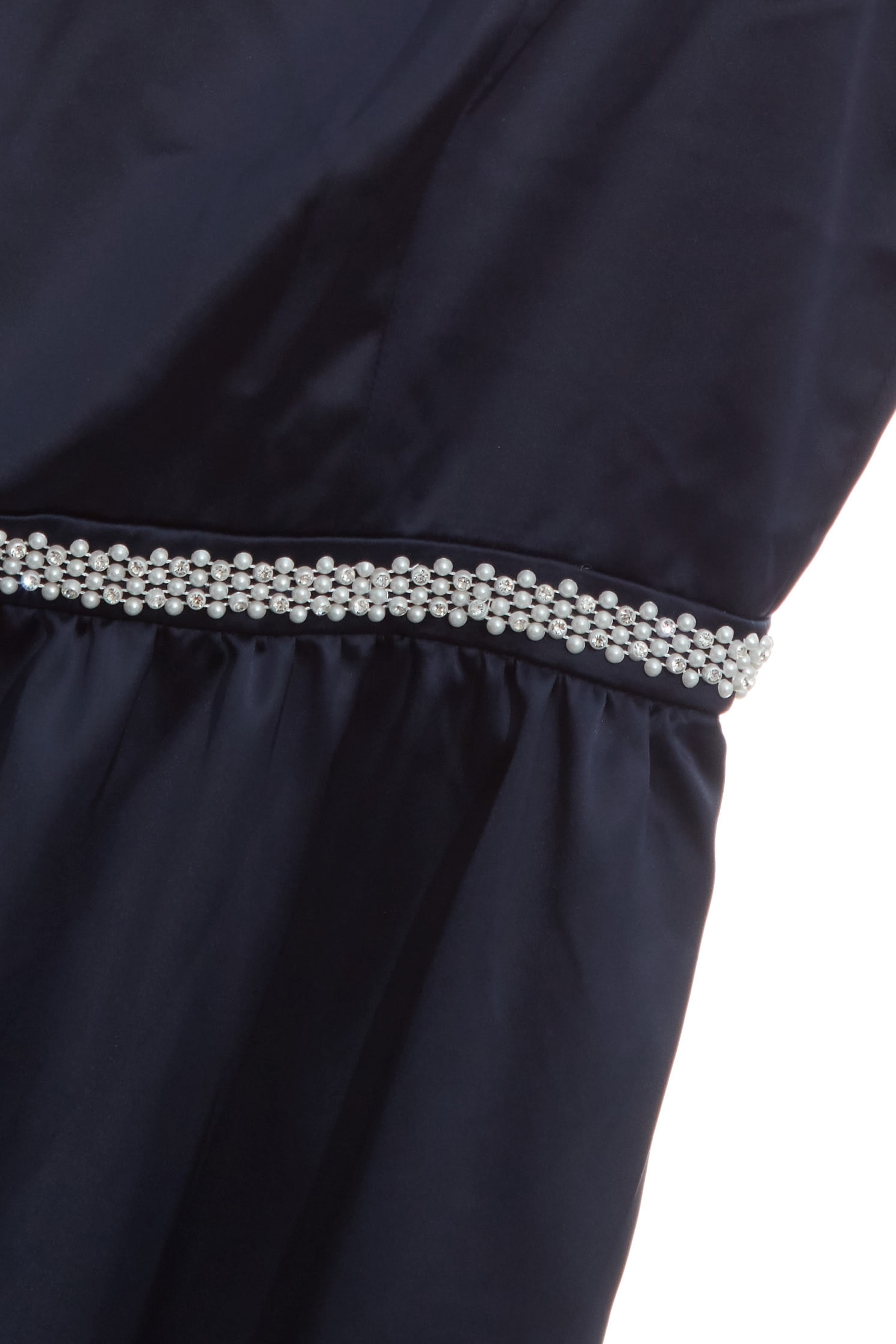 綴珠鍊光澤感禮服洋裝綴珠鍊光澤感禮服洋裝,人氣商品,小禮服,洋裝特輯,無袖洋裝,短袖洋裝,禮服,秋冬穿搭,荷葉